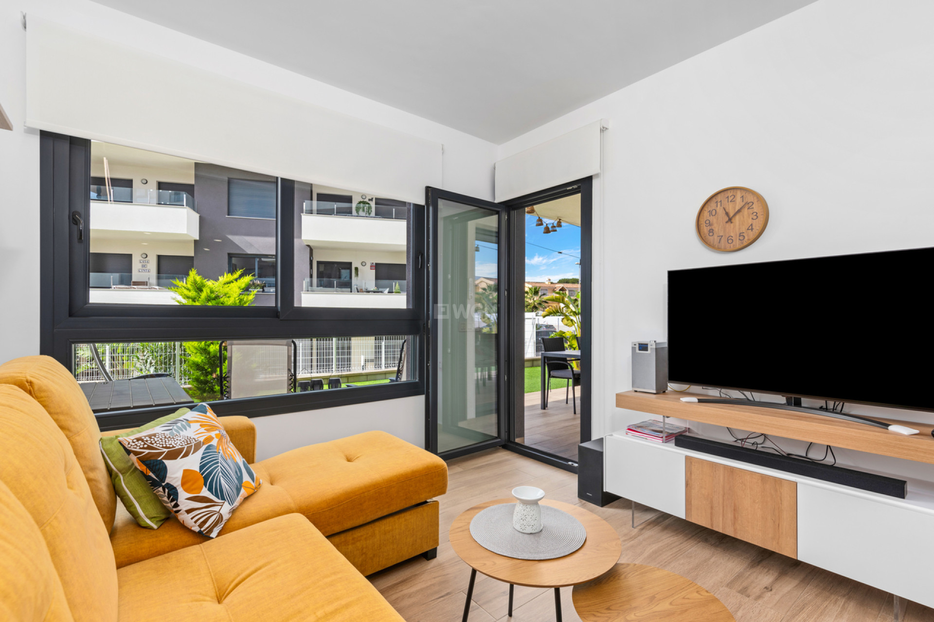 Resale - Apartment / flat - Villamartin - Costa Blanca