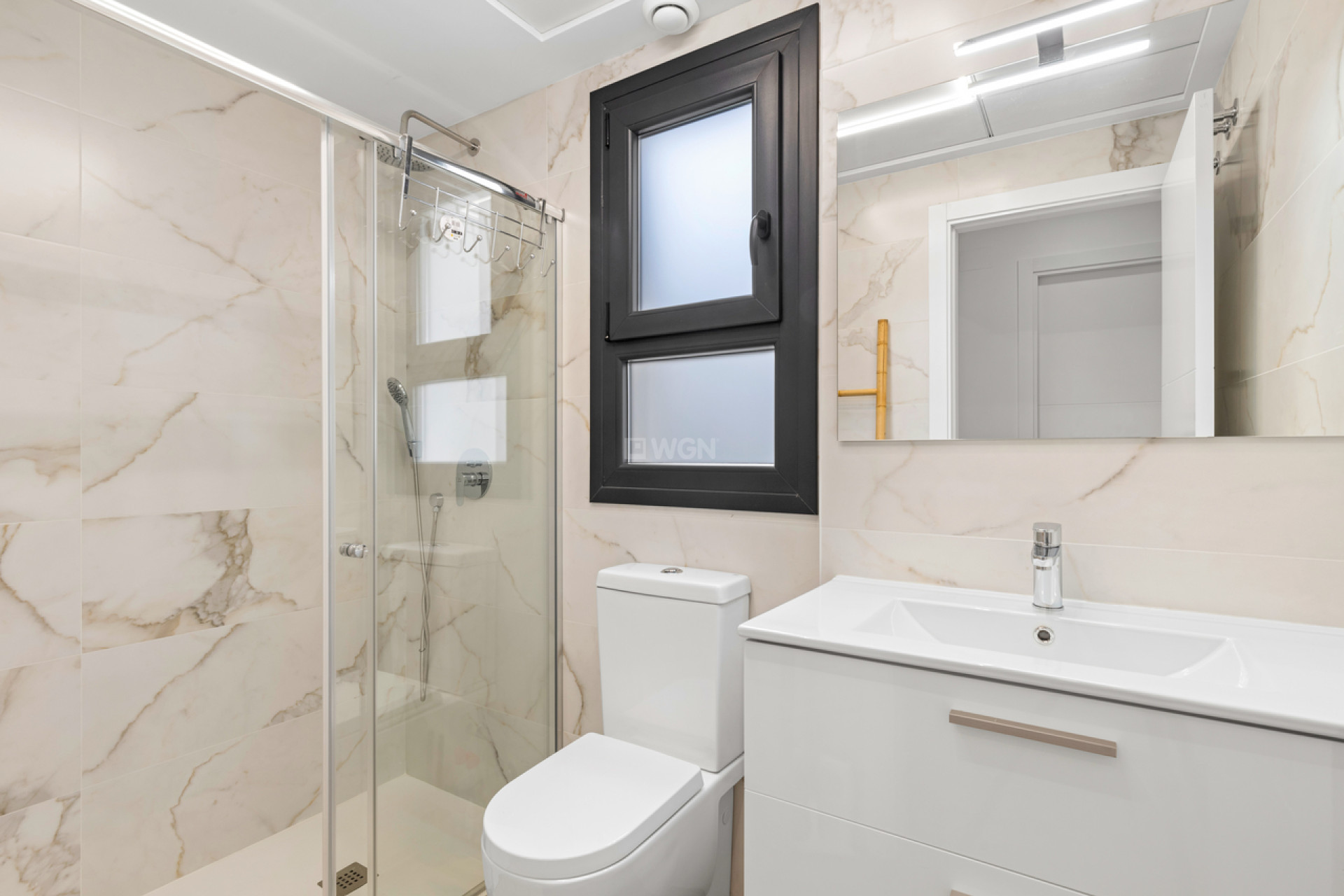 Resale - Apartment / flat - Villamartin - Costa Blanca