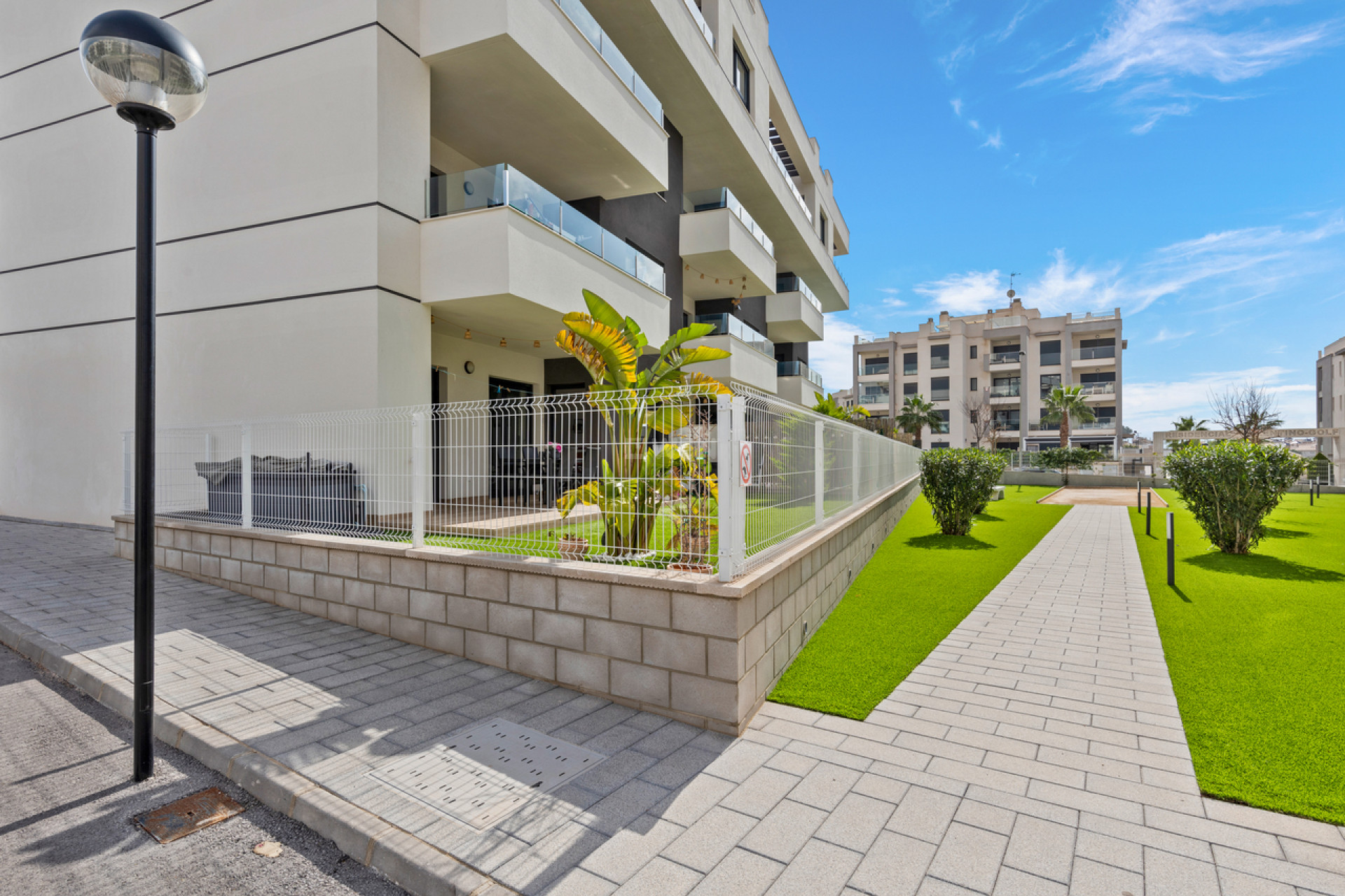 Resale - Apartment / flat - Villamartin - Costa Blanca