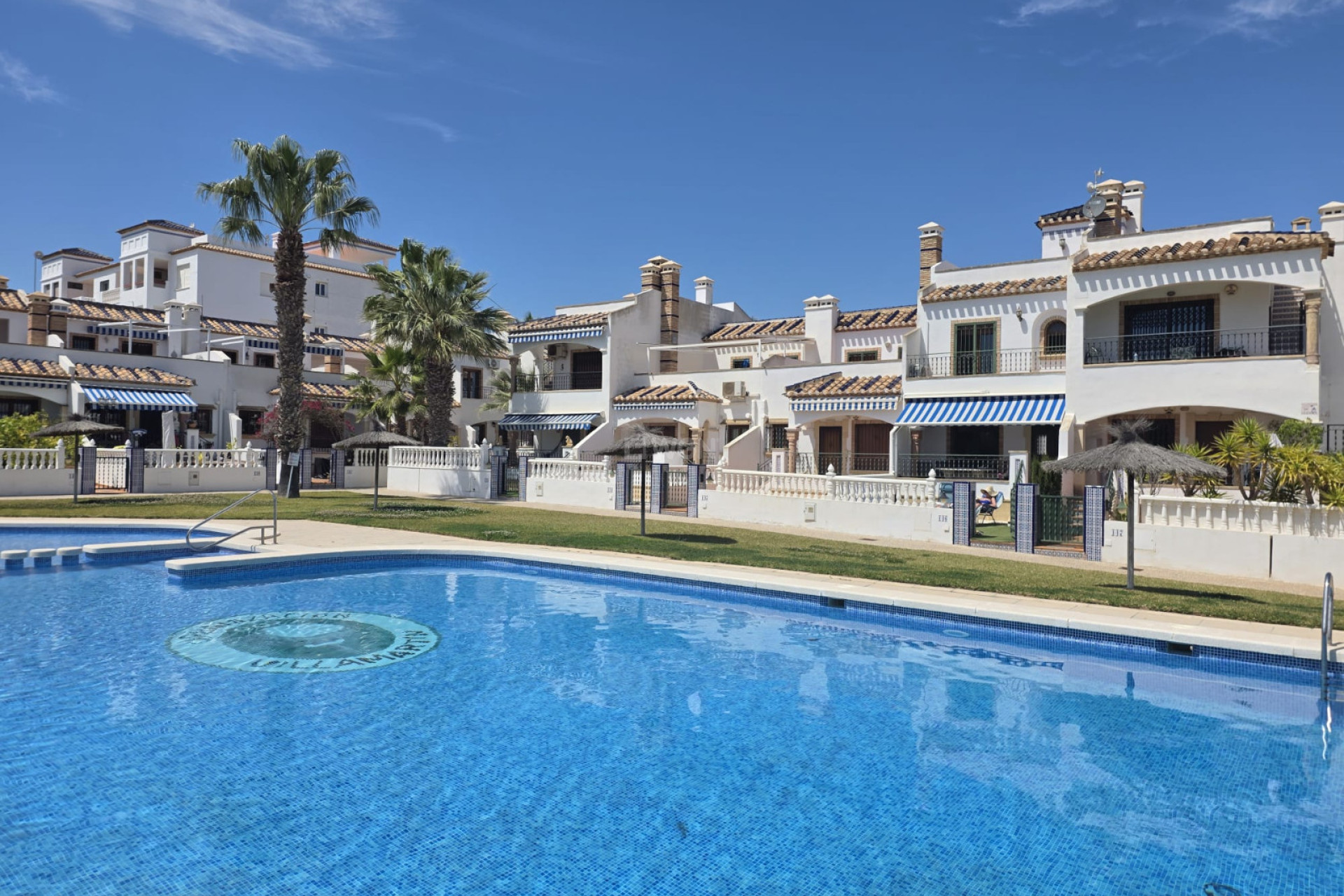 Resale - Apartment / flat - Villamartin - Costa Blanca