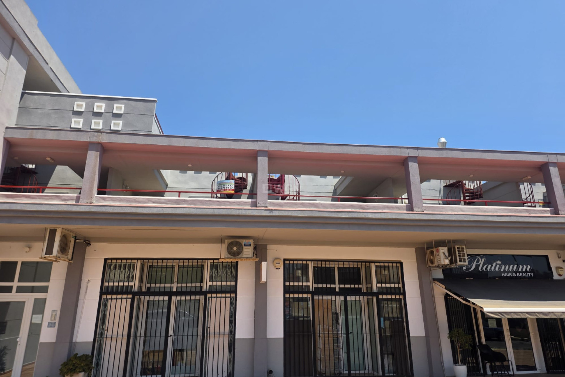 Resale - Apartment / flat - Villamartin - Costa Blanca