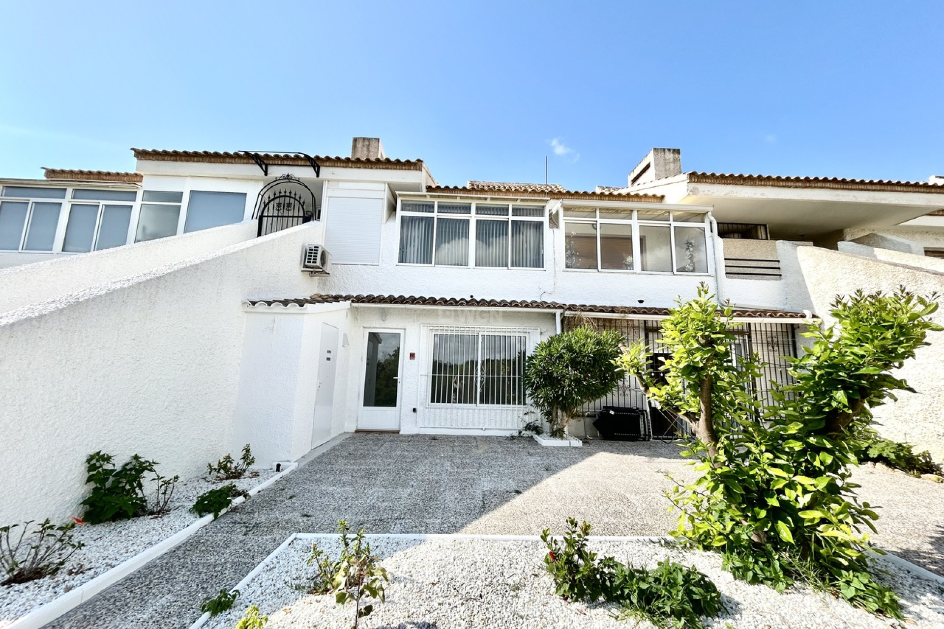 Resale - Apartment / flat - Villamartin - Costa Blanca