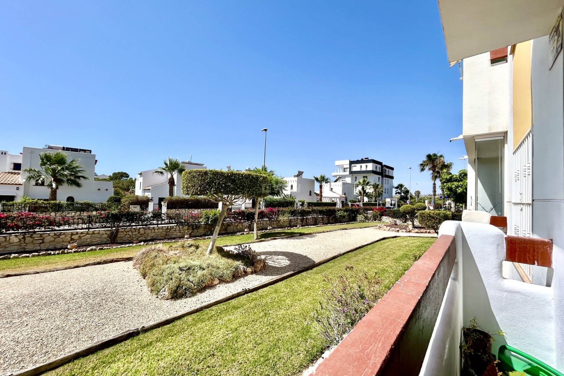 Resale - Apartment / flat - Villamartin - Costa Blanca