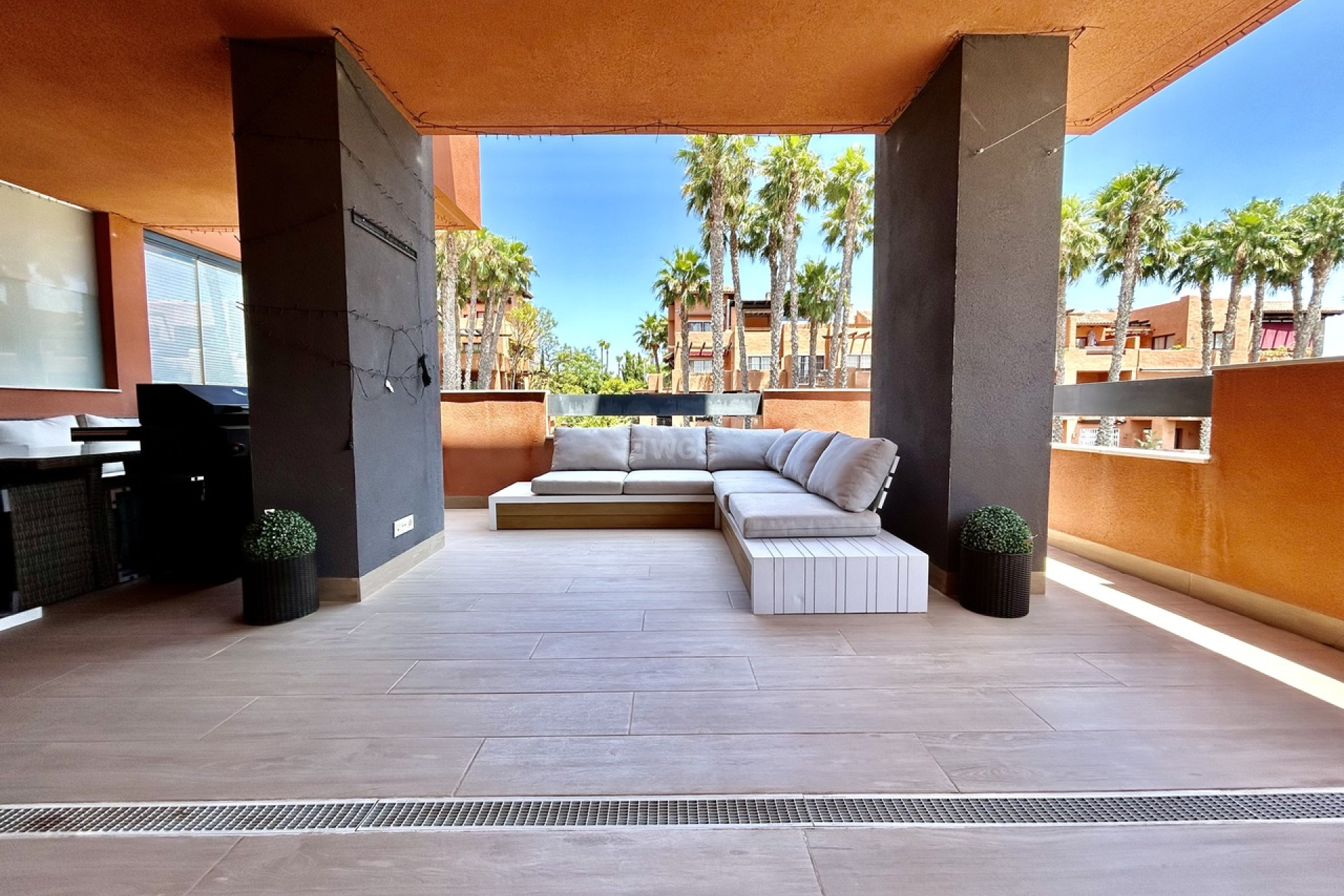 Resale - Apartment / flat - Villamartin - Costa Blanca