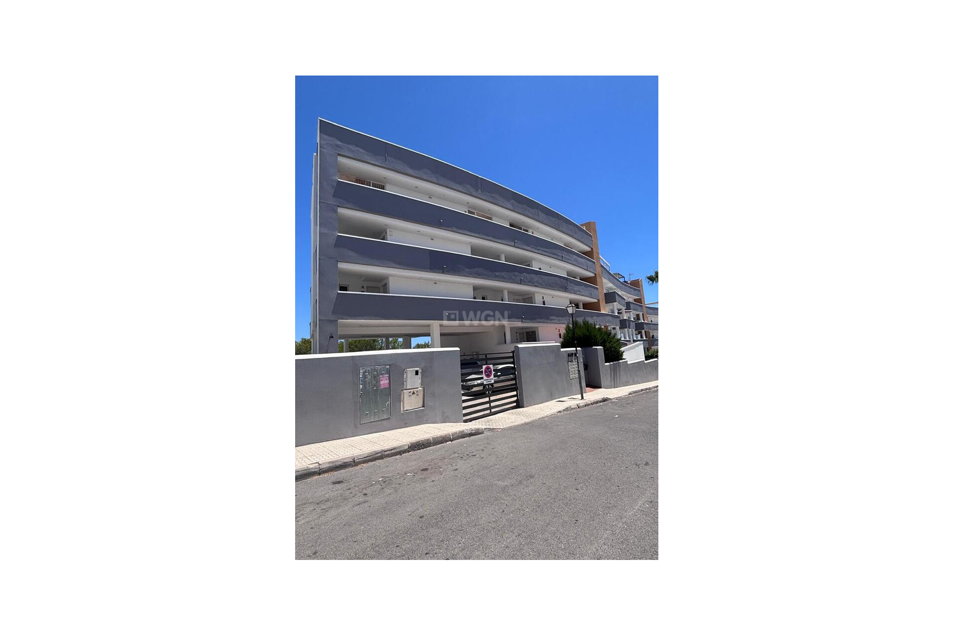 Resale - Apartment / flat - Villamartin - Costa Blanca