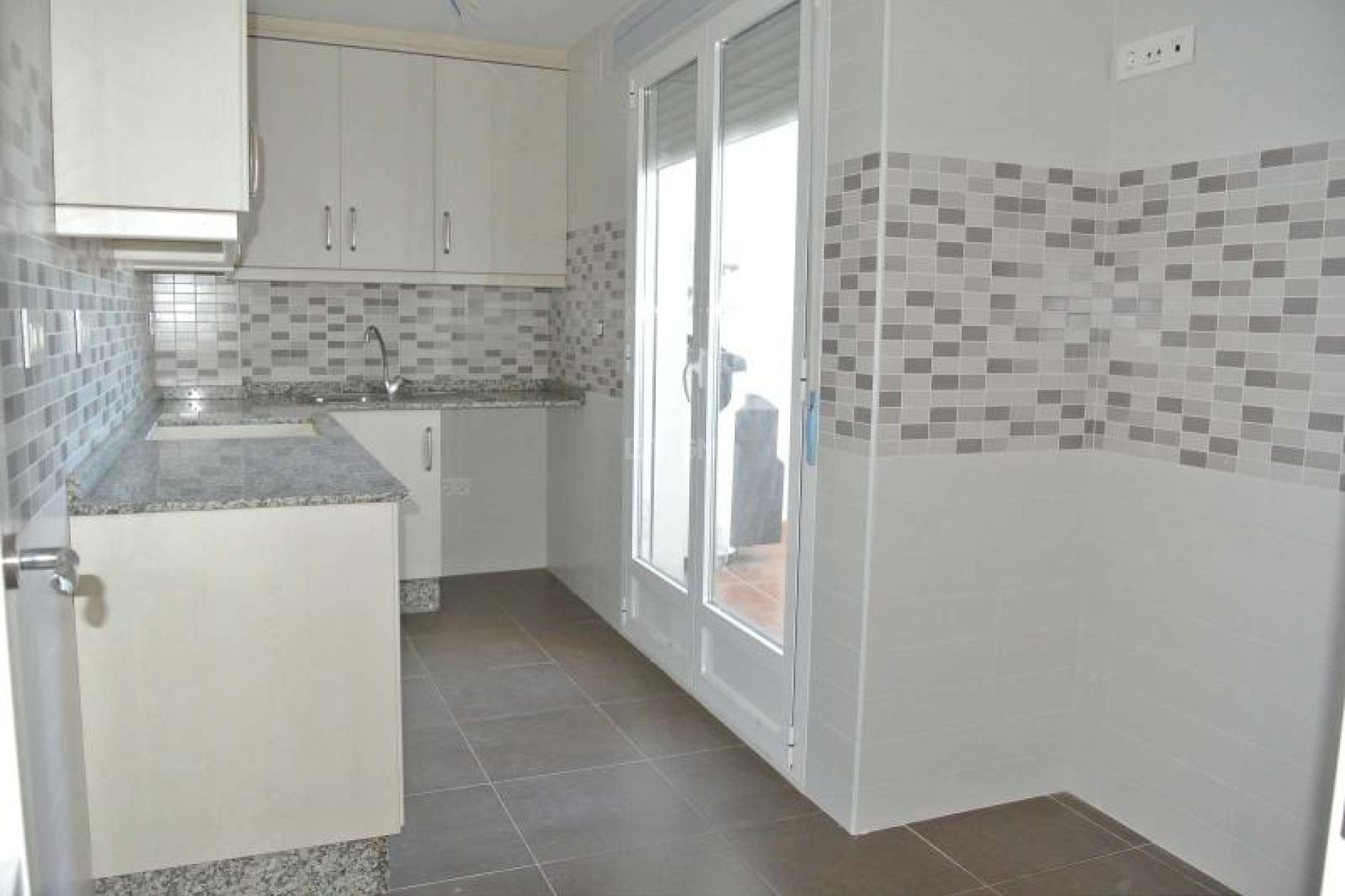 Resale - Apartment / flat - Villena - Inland