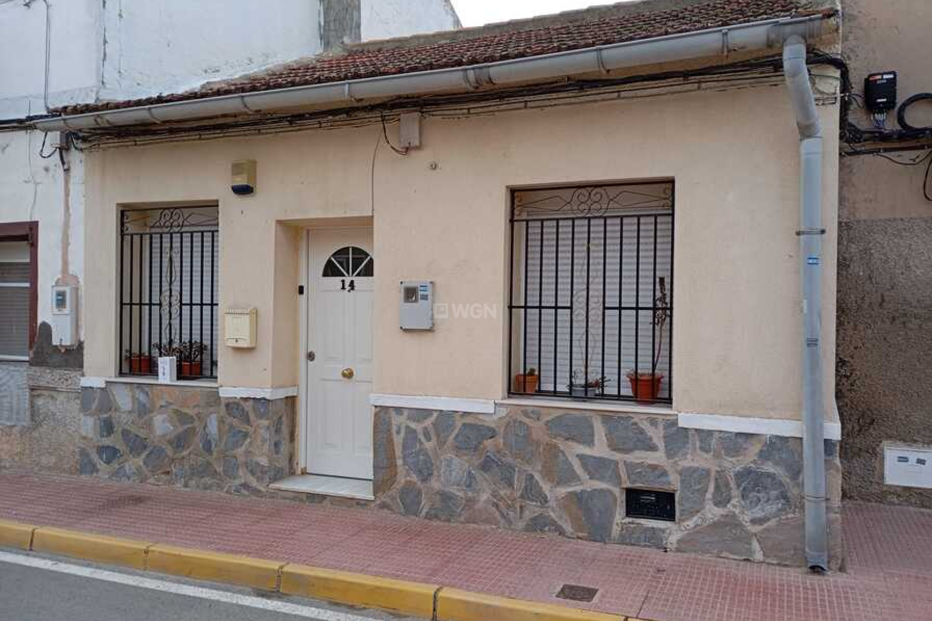 Resale - Bungalow - Daya Nueva - Costa Blanca