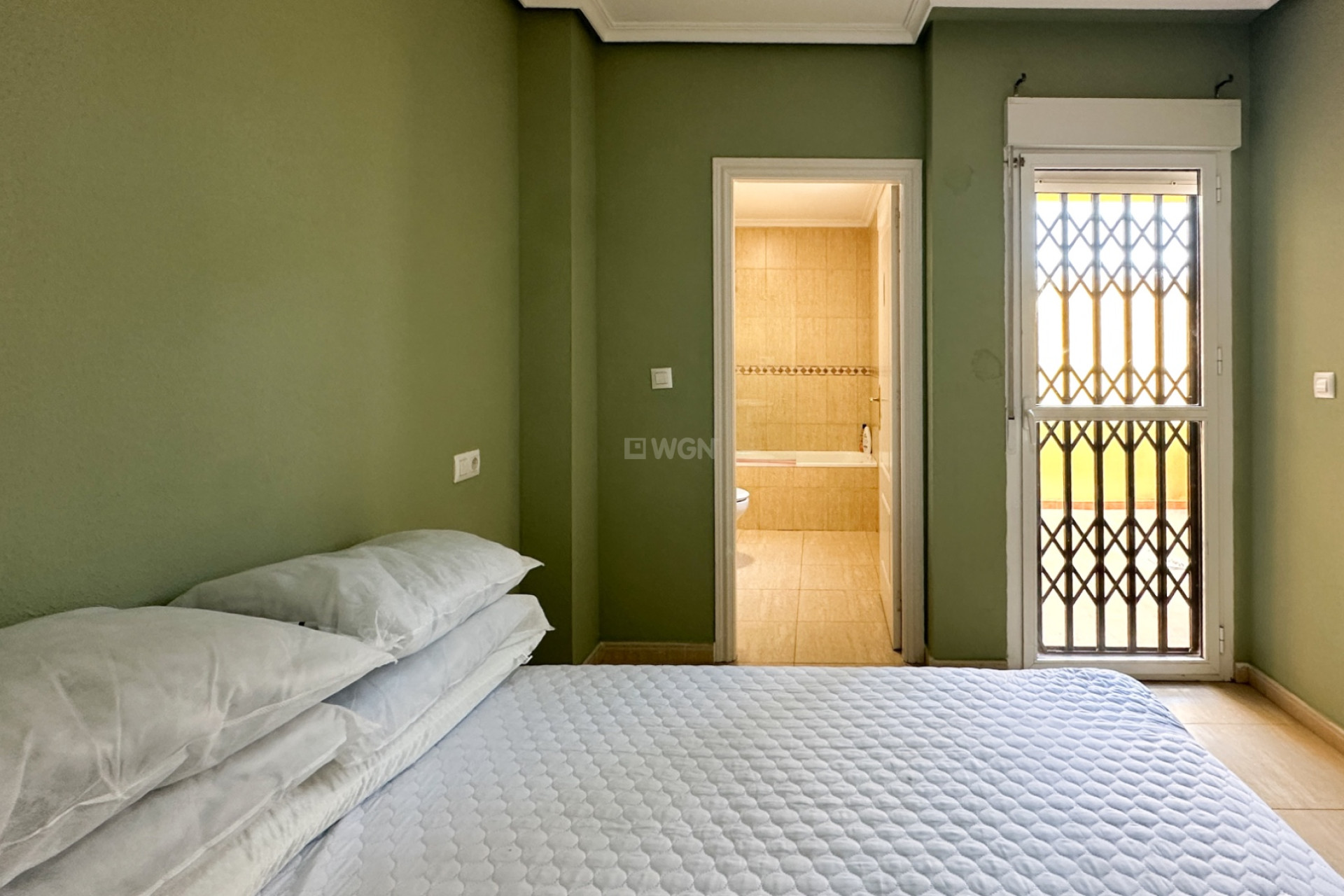 Resale - Bungalow - Daya Nueva - Costa Blanca