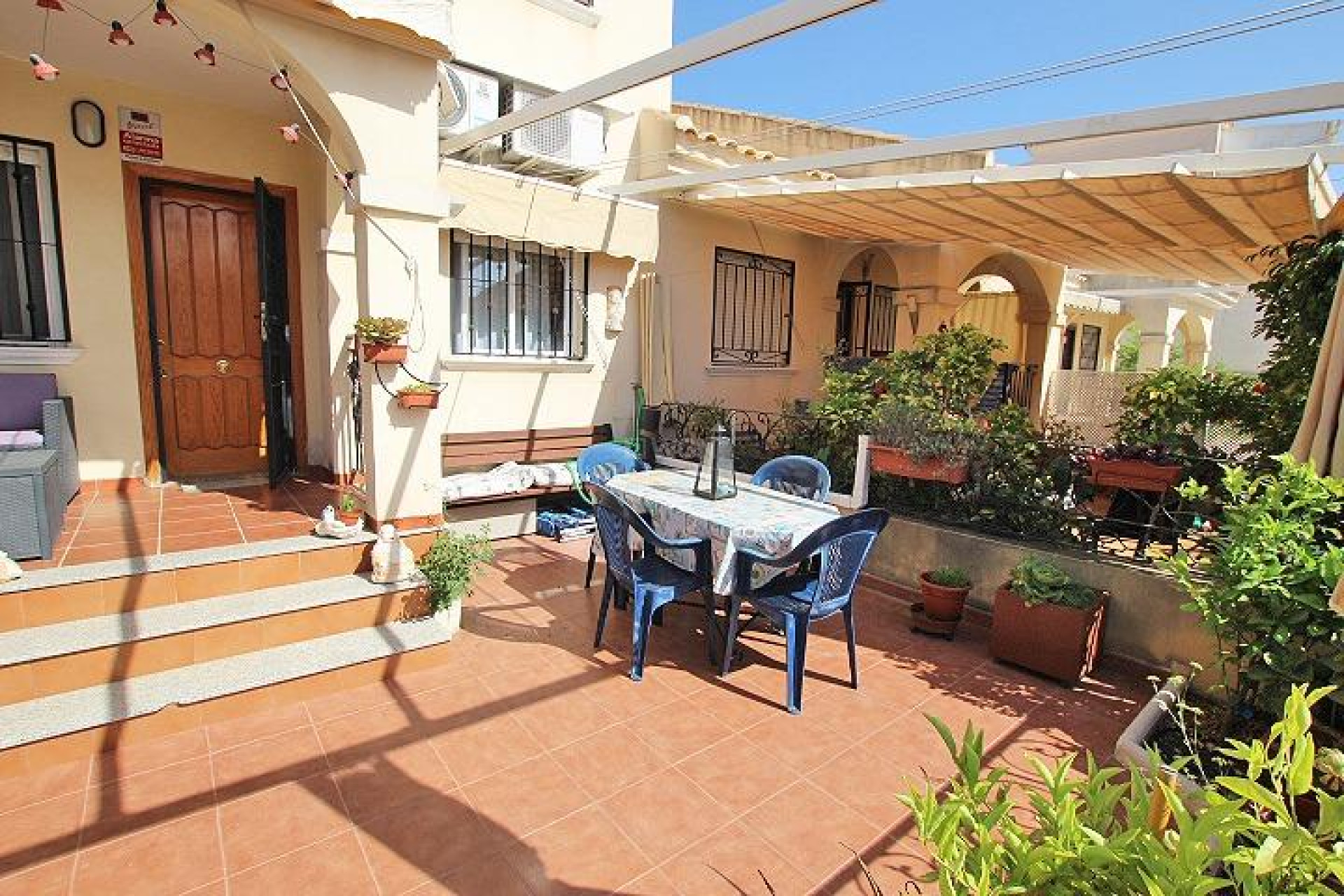 Resale - Bungalow - Guardamar del Segura - 03140