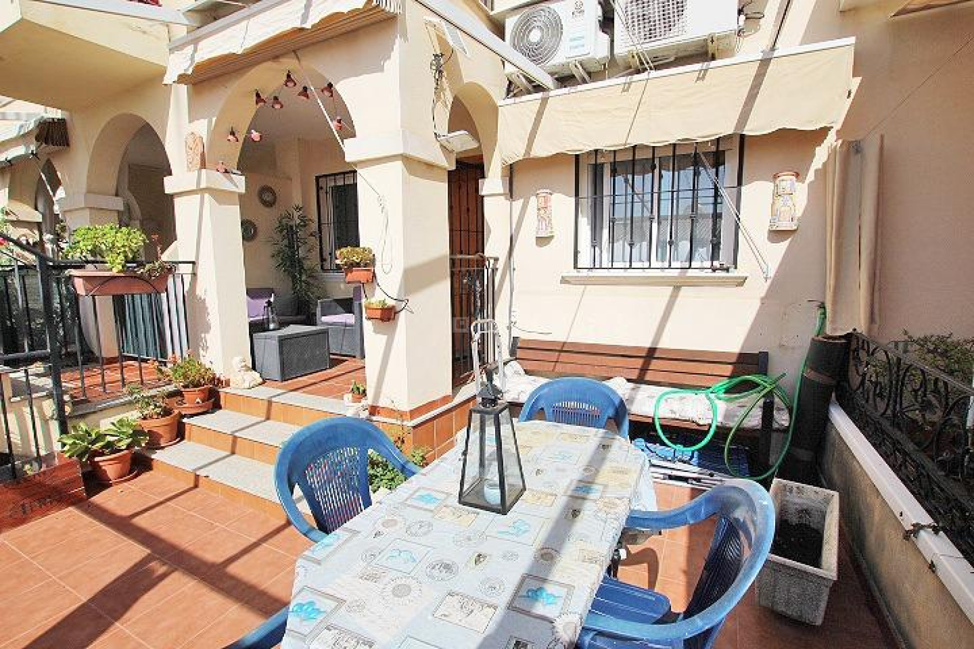 Resale - Bungalow - Guardamar del Segura - 03140