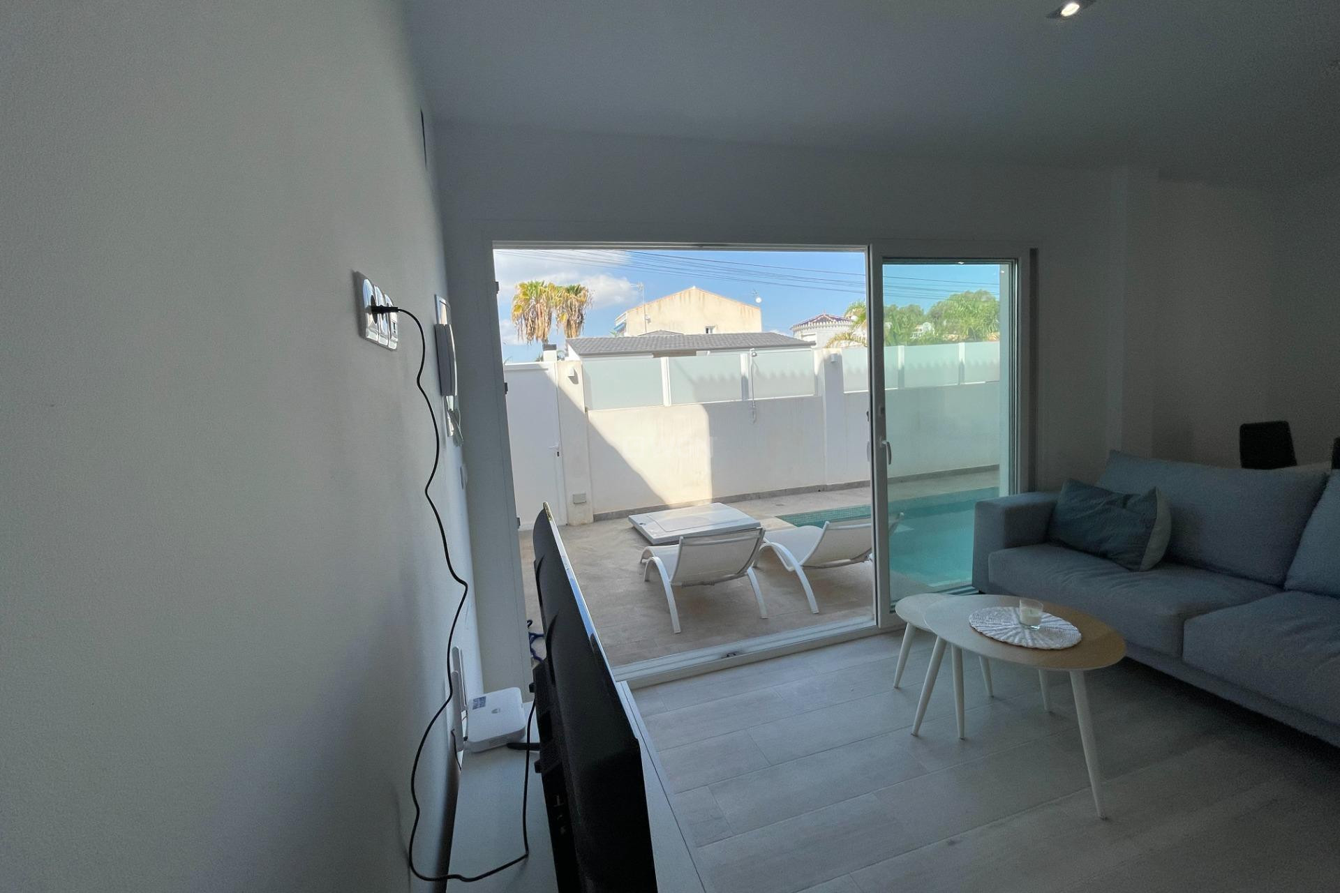 Resale - Bungalow - Orihuela Costa - La Regia