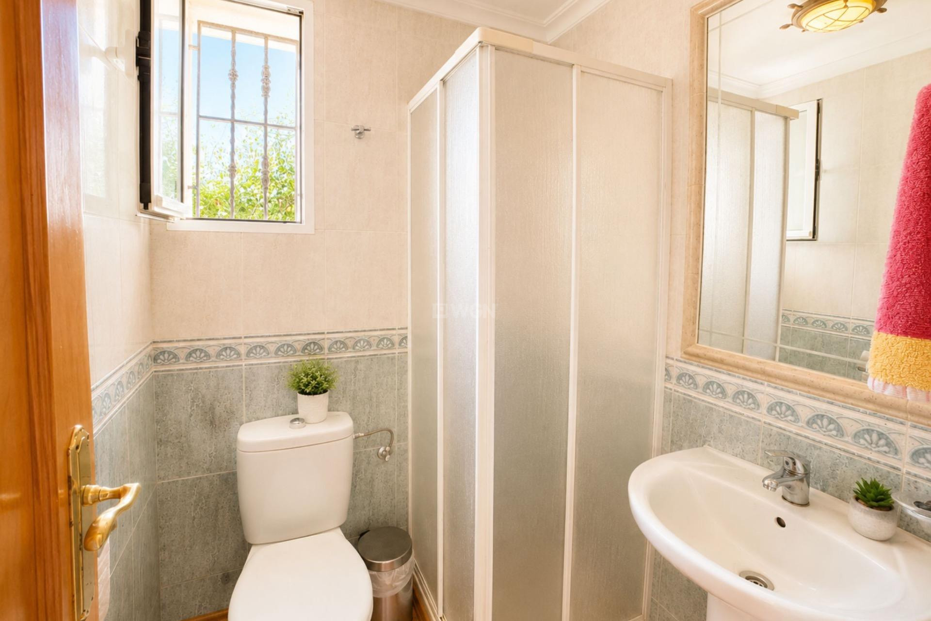 Resale - Bungalow - Orihuela Costa - Lomas de Cabo Roig