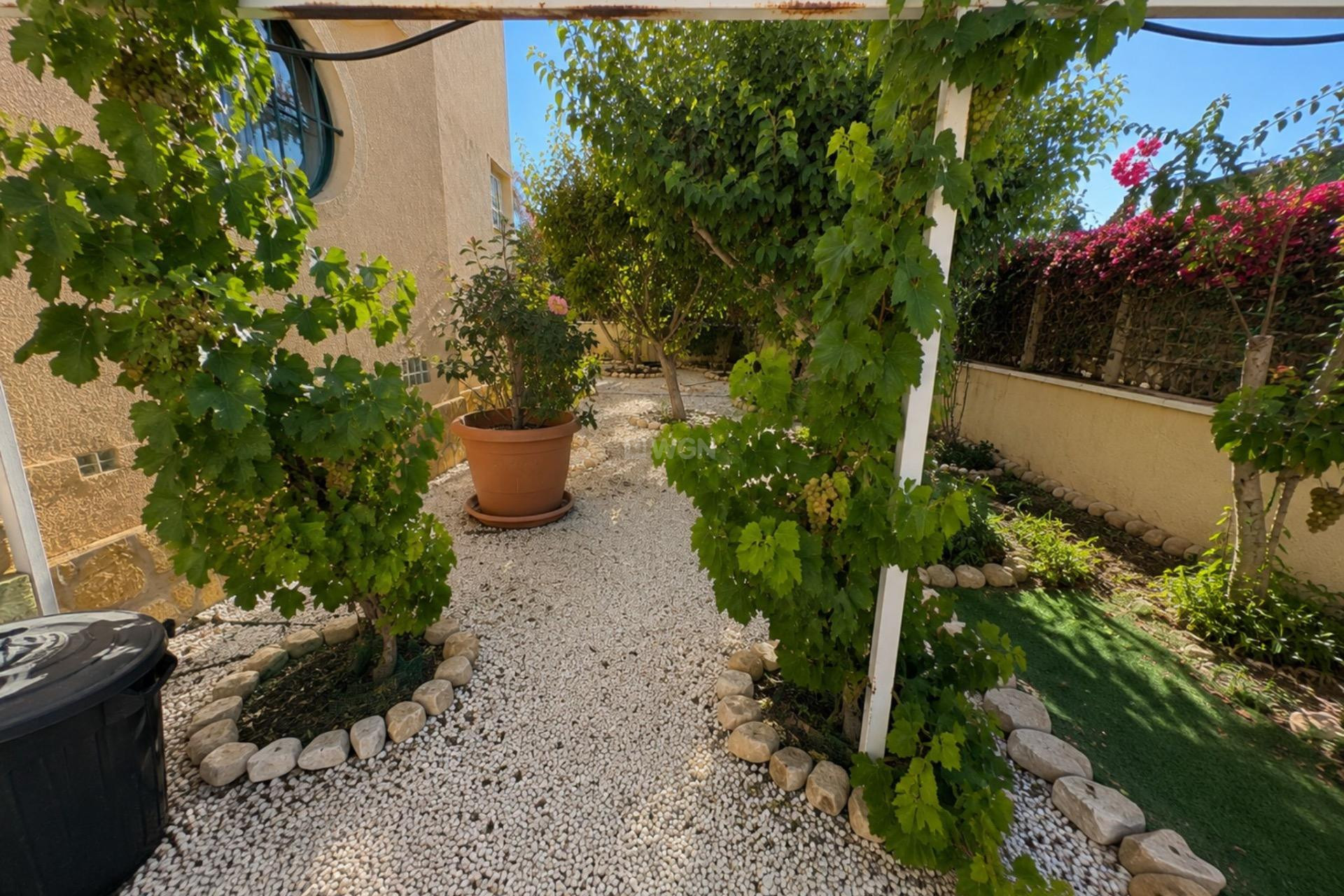 Resale - Bungalow - Orihuela Costa - Lomas de Cabo Roig