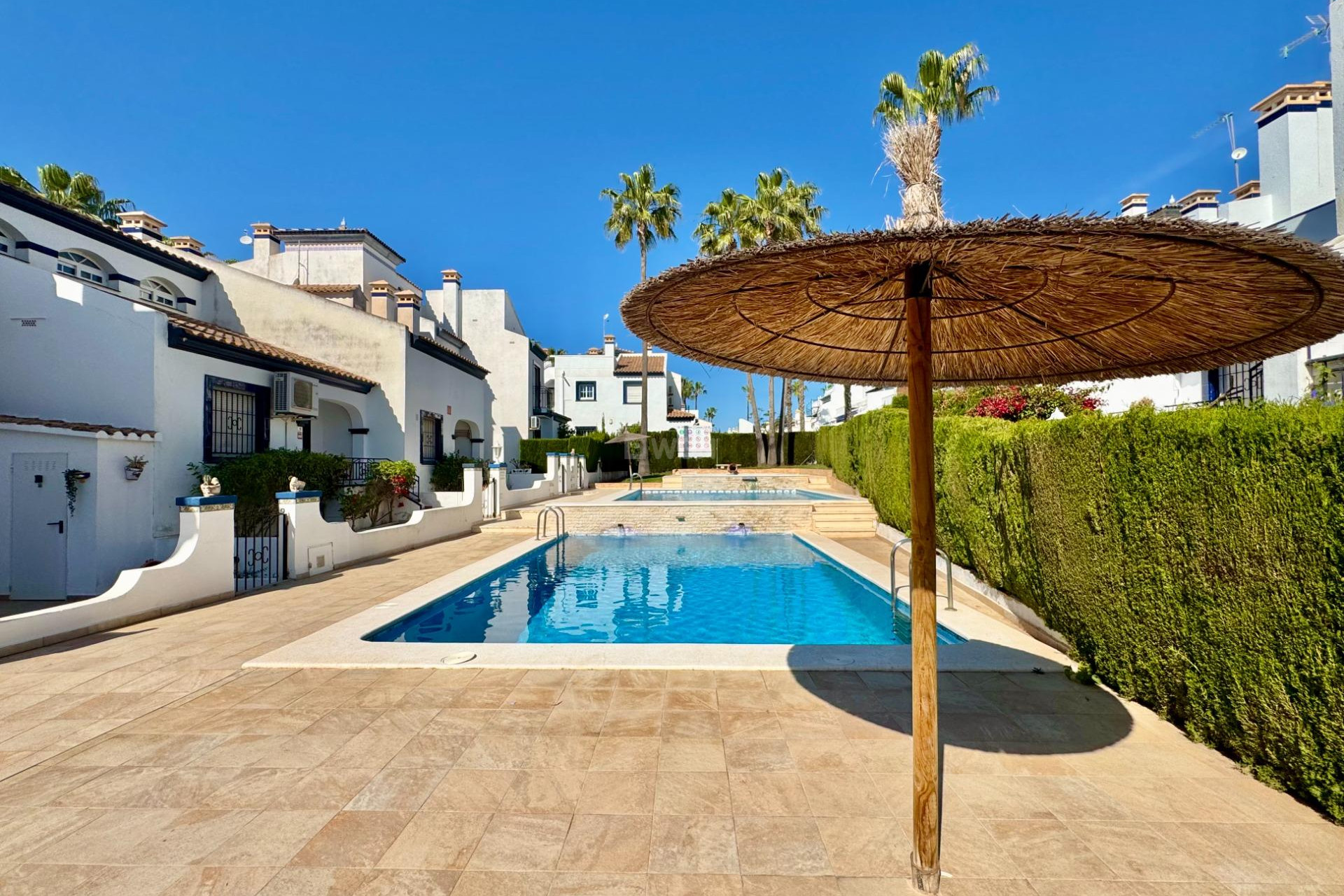 Resale - Bungalow - Orihuela Costa - Villamartín-las Filipinas