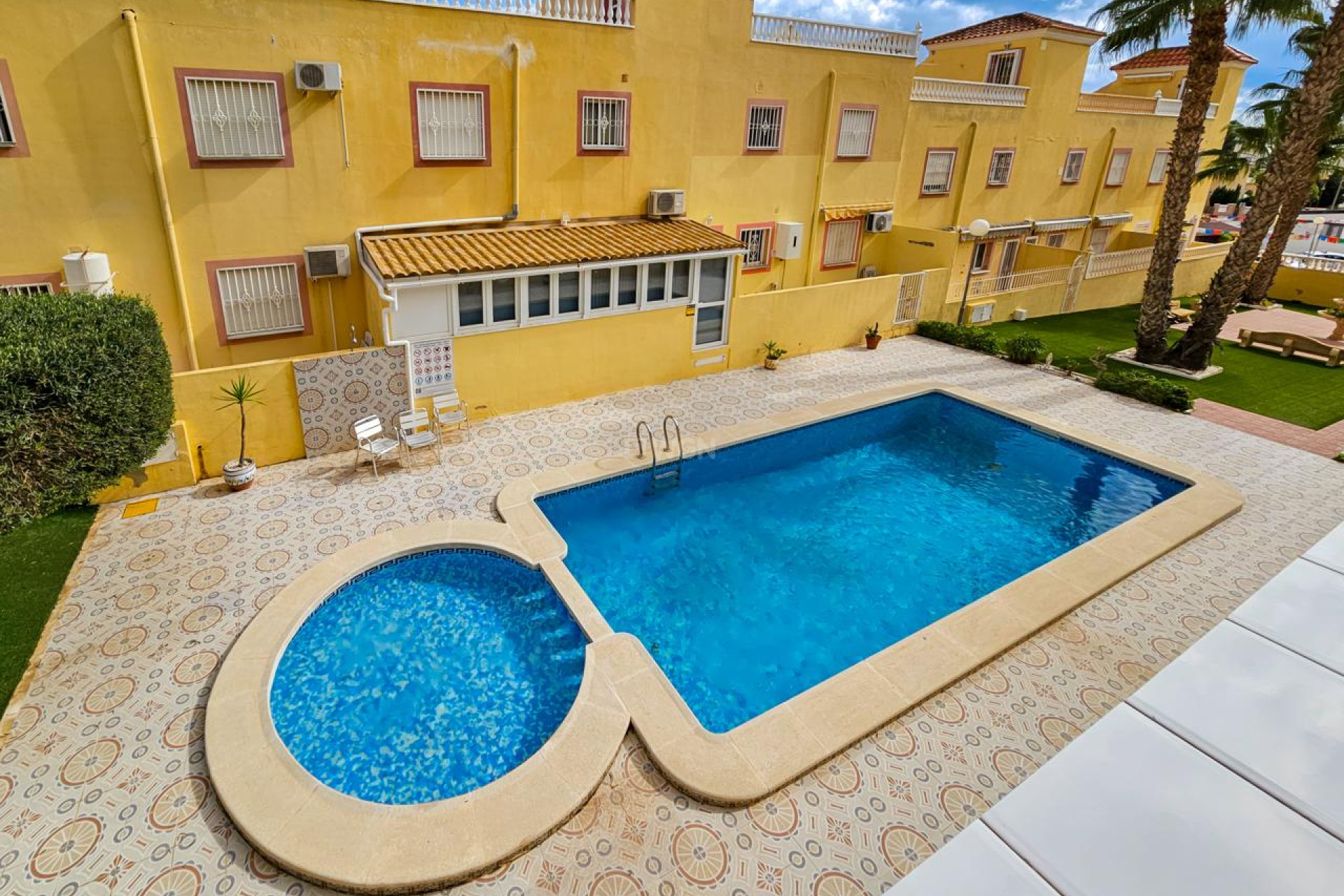 Resale - Bungalow - Orihuela - Inland