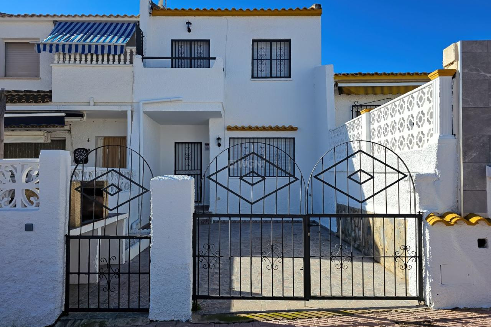 Resale - Bungalow - Orihuela - Inland