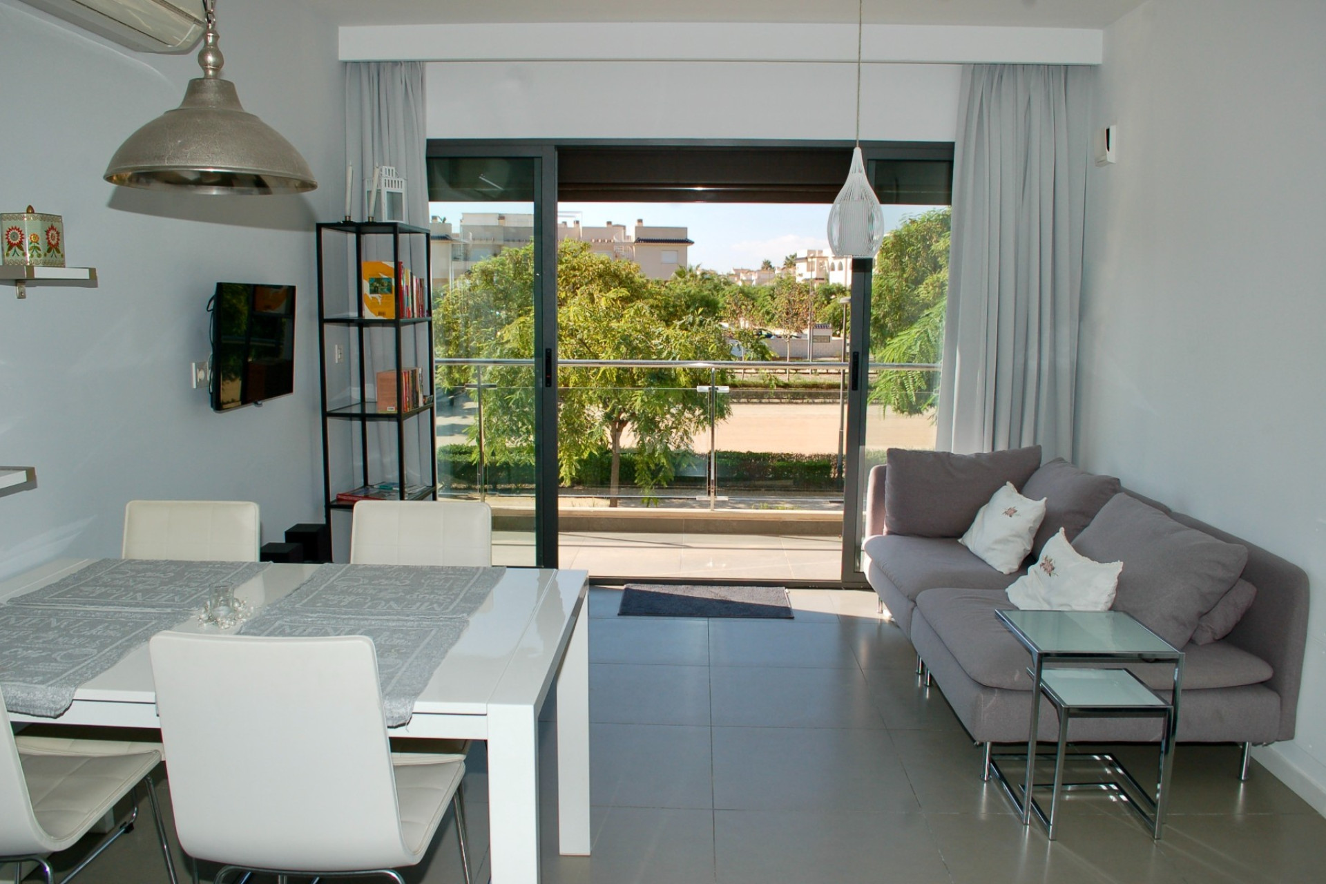 Resale - Bungalow - Pilar de la Horadada - Costa Blanca