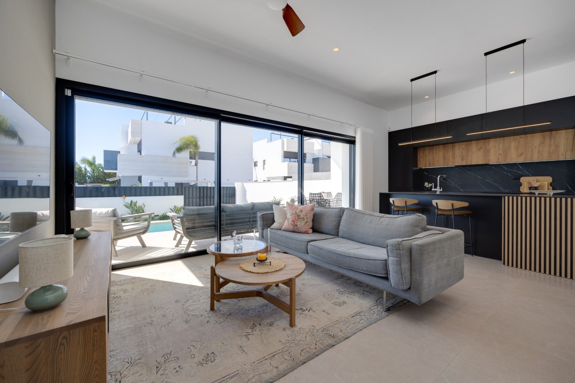 Resale - Bungalow - Pilar de la Horadada - Costa Blanca