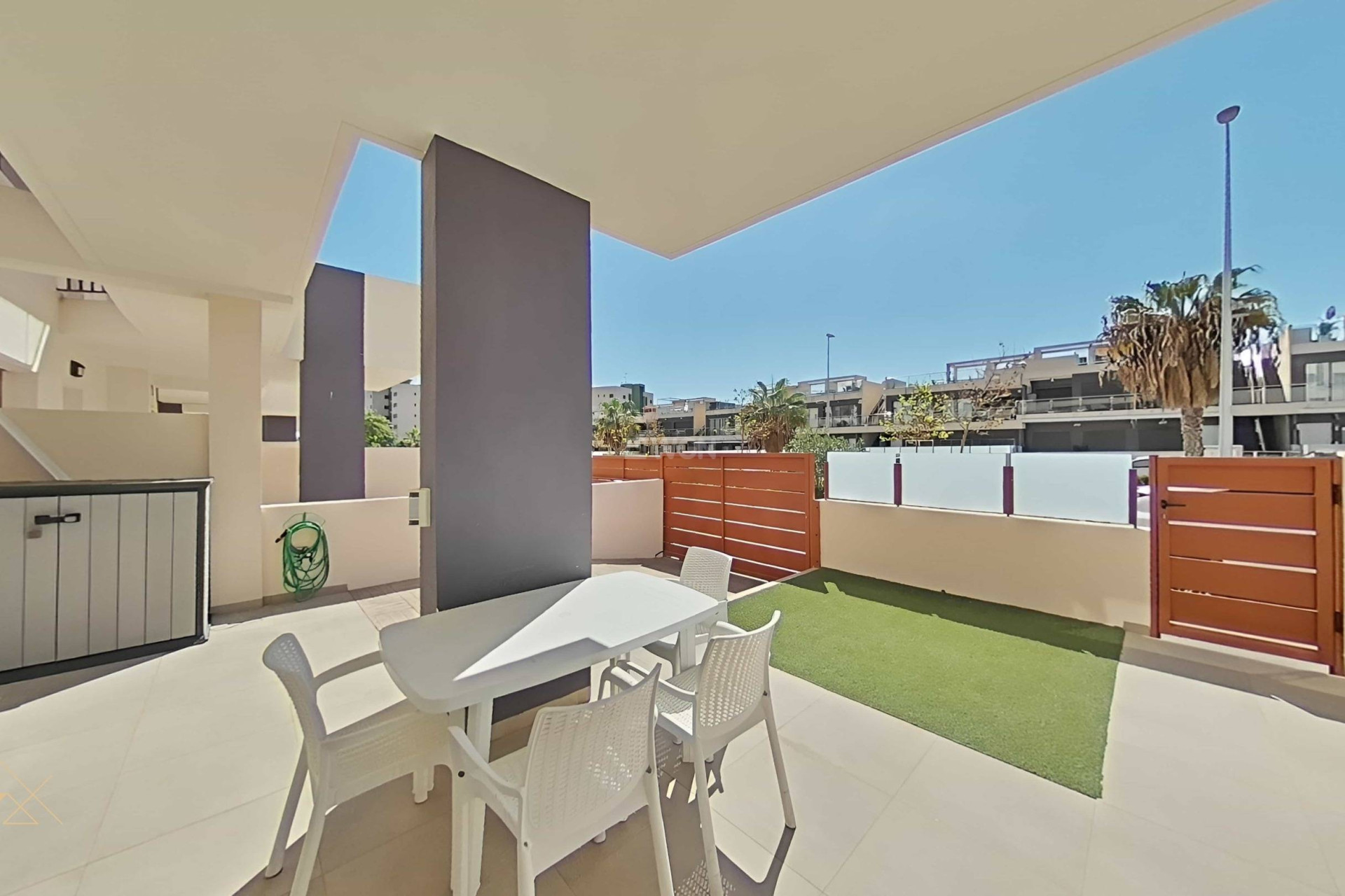 Resale - Bungalow - Pilar de la Horadada - La Torre de la Horadada