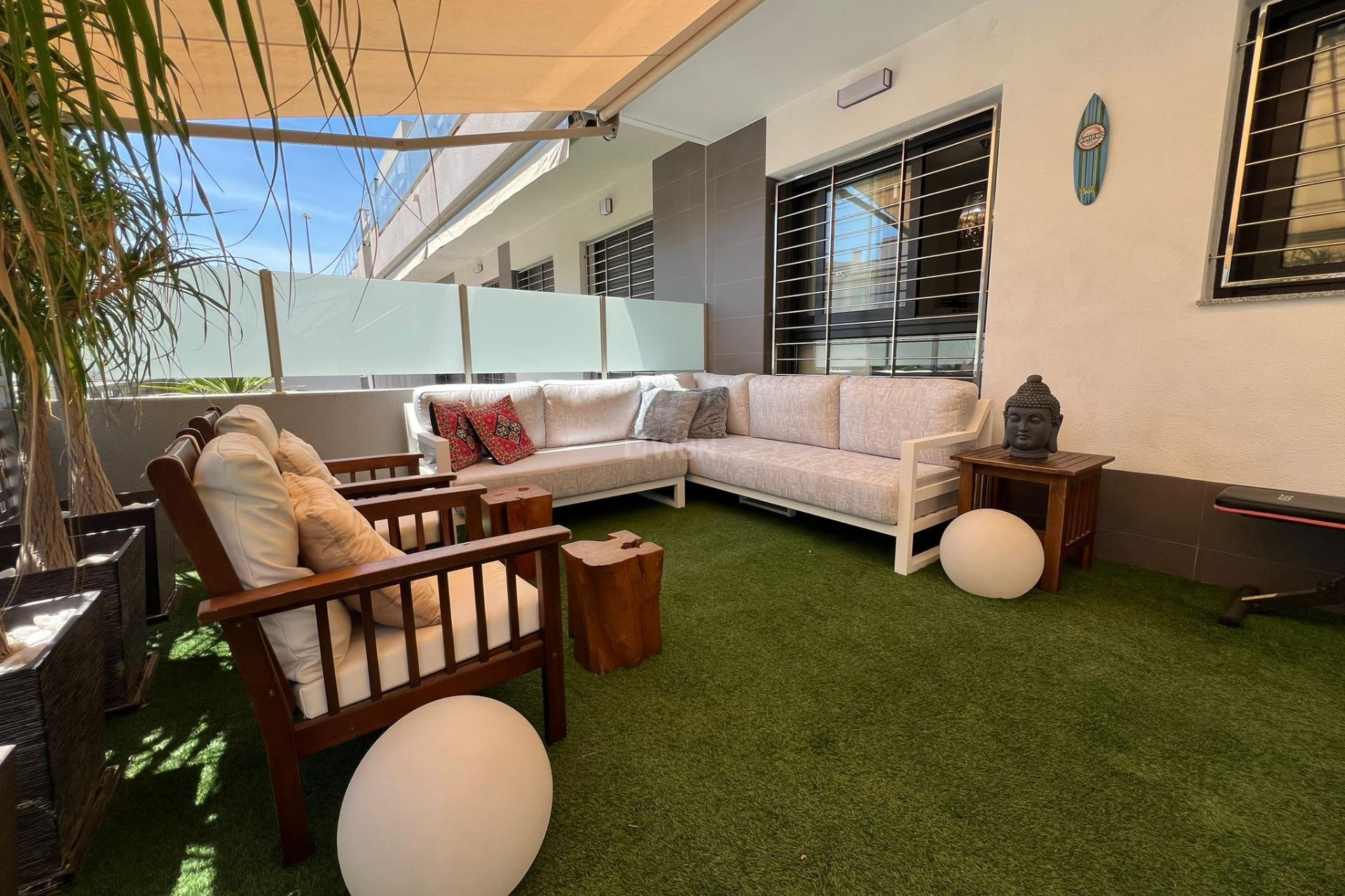 Resale - Bungalow - Pilar de la Horadada - Torre De La Horadada