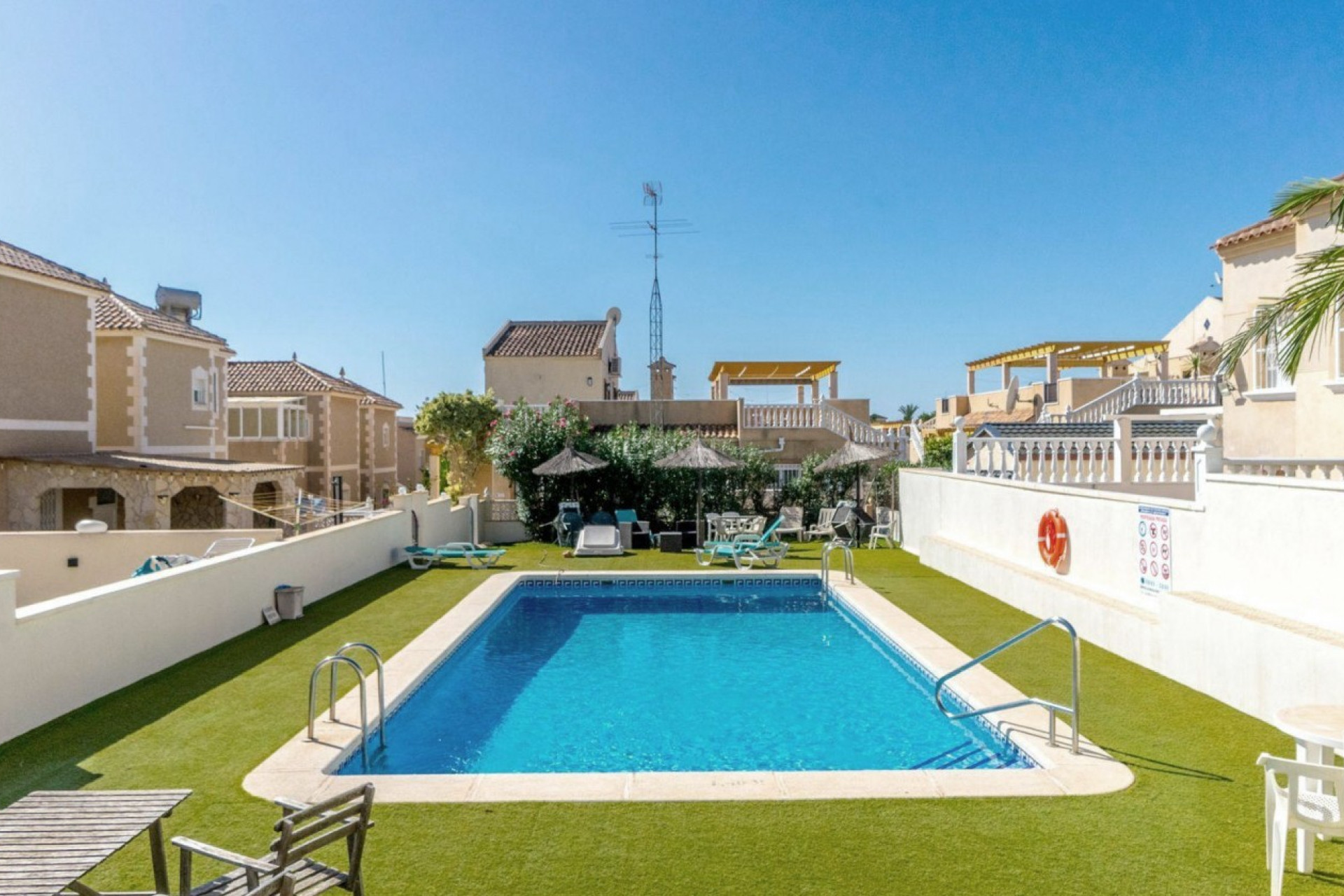 Resale - Bungalow - San Miguel de Salinas - Inland
