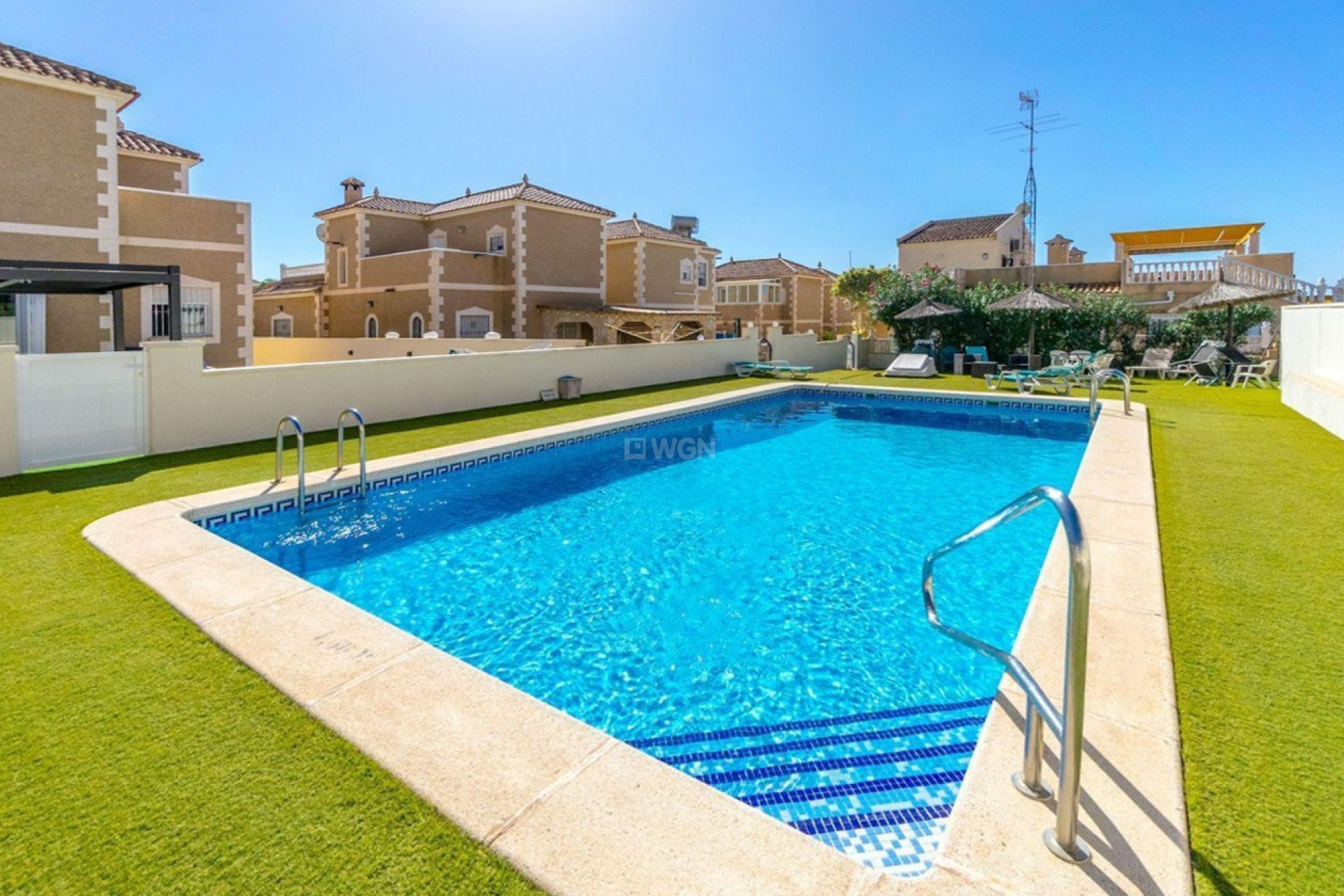 Resale - Bungalow - San Miguel de Salinas - Inland