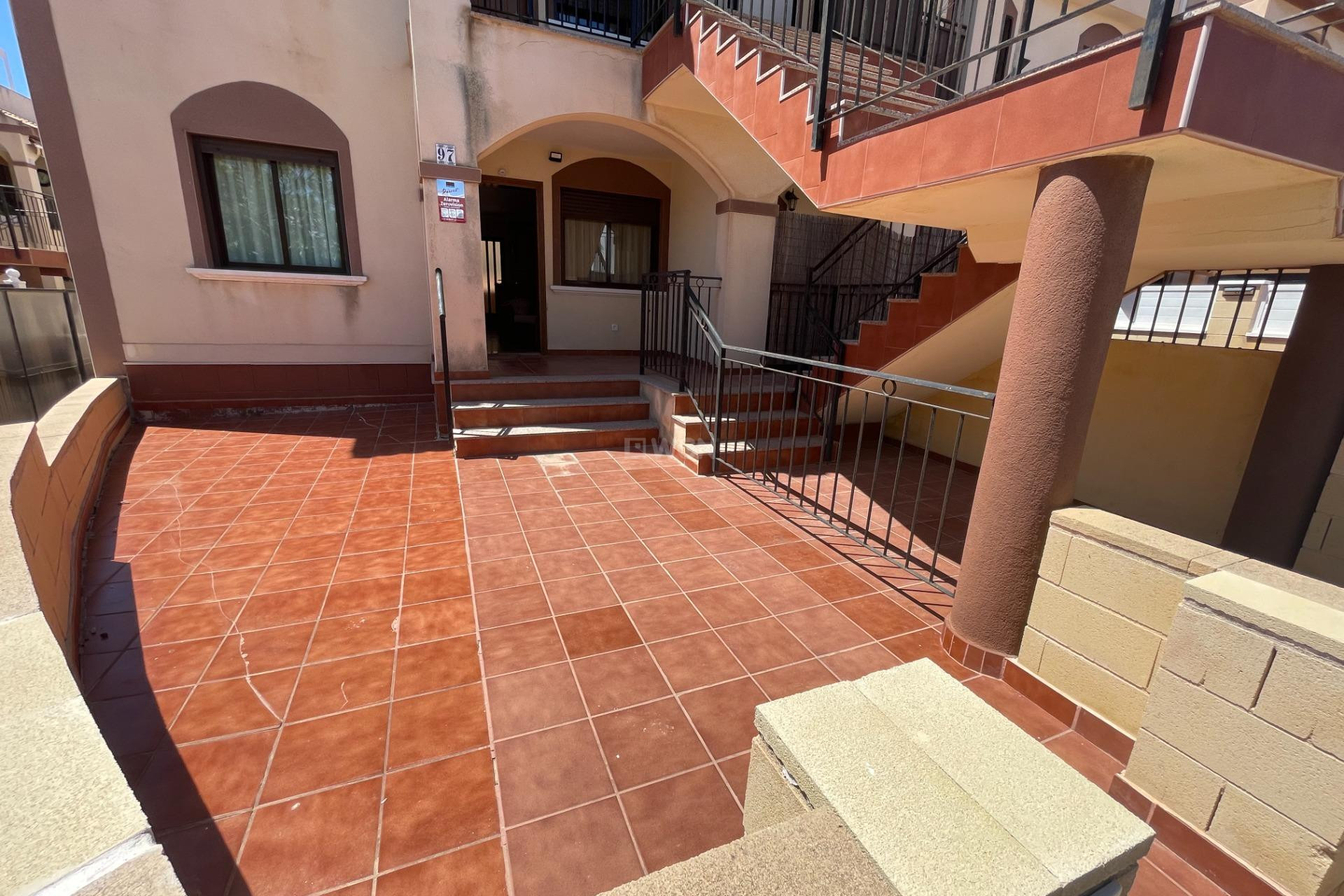 Resale - Bungalow - Torrevieja - Aguas Nuevas 1