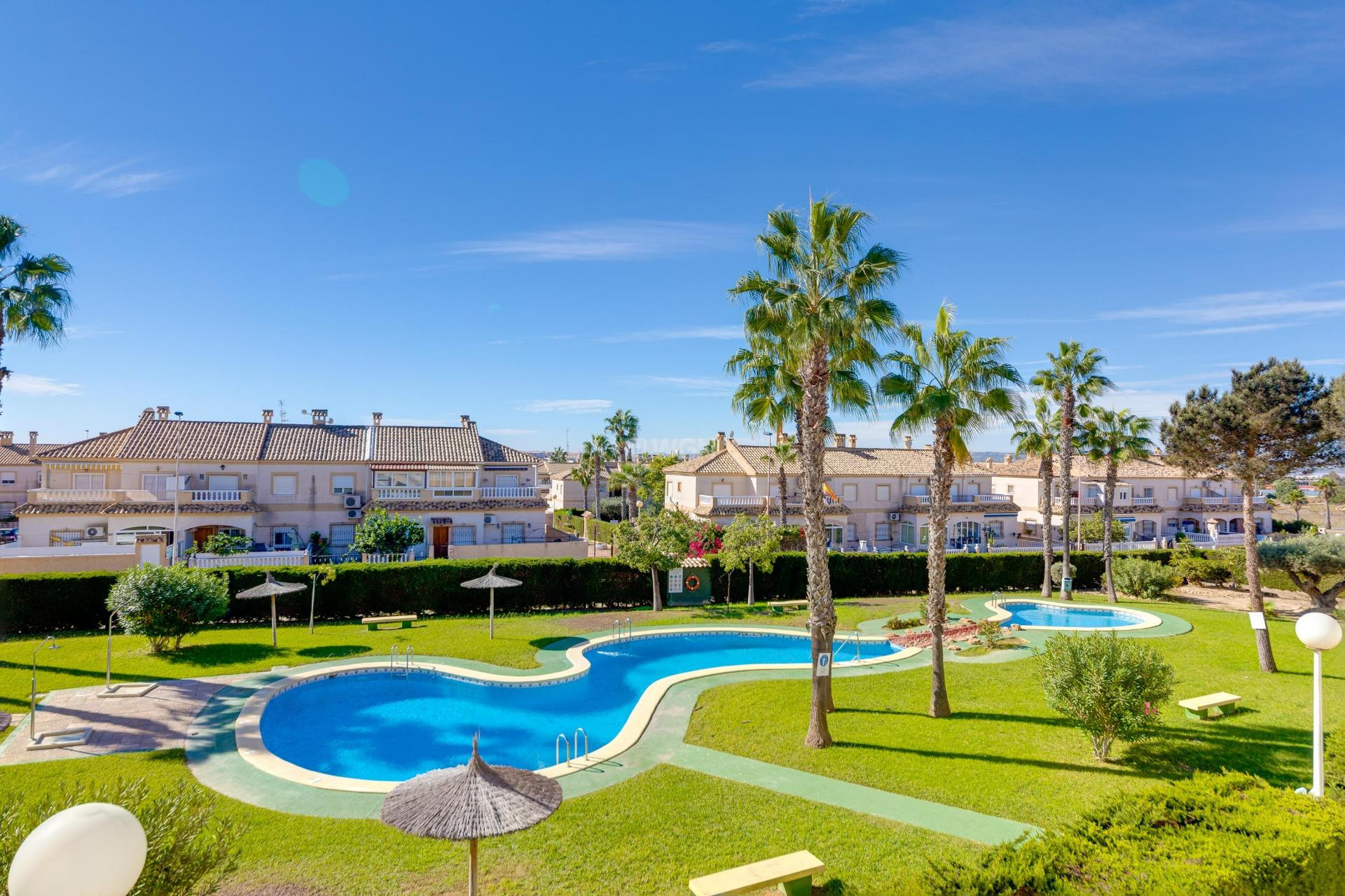 Resale - Bungalow - Torrevieja - aguas nuevas