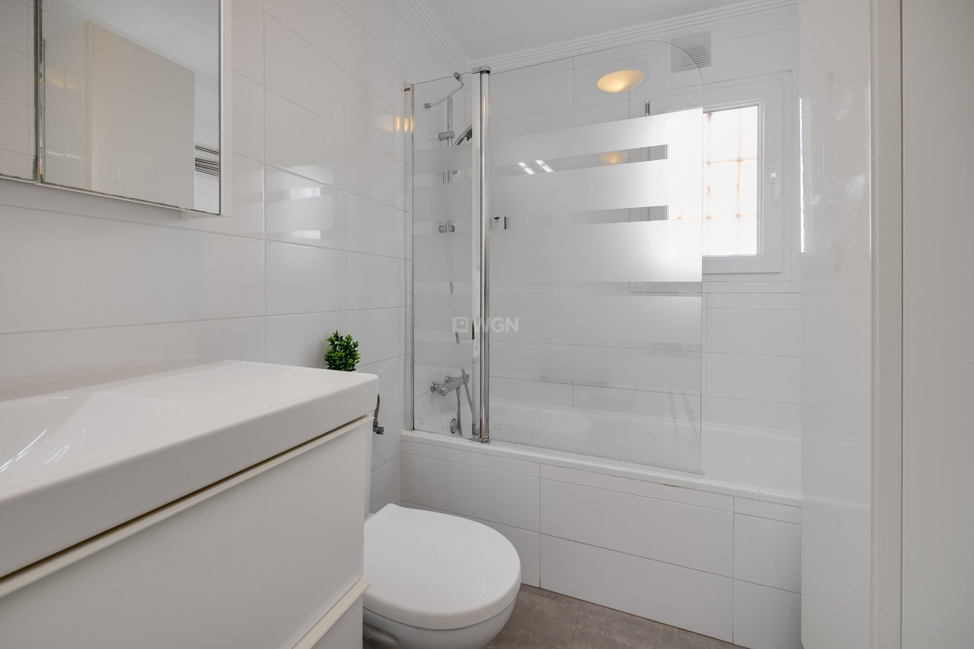 Resale - Bungalow - Torrevieja - aguas nuevas