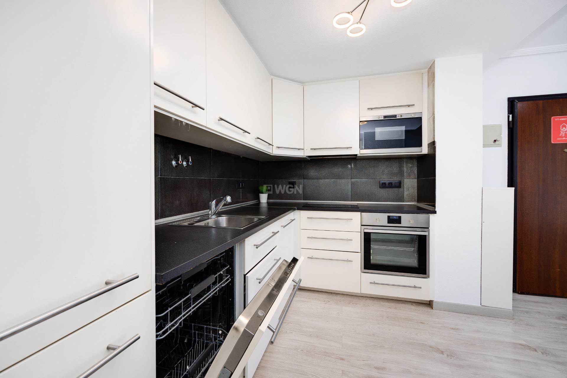 Resale - Bungalow - Torrevieja - aguas nuevas