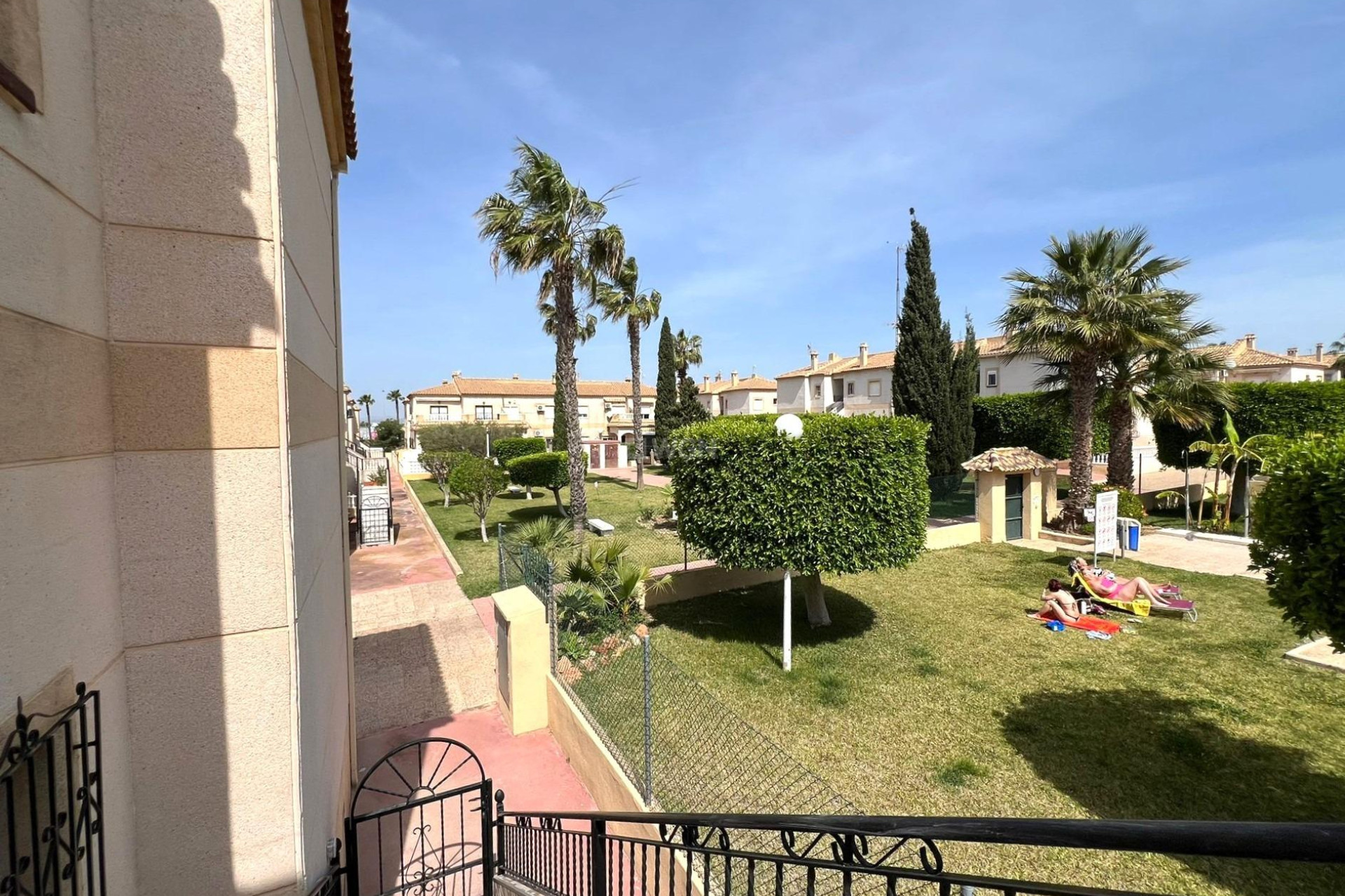 Resale - Bungalow - Torrevieja - aguas nuevas