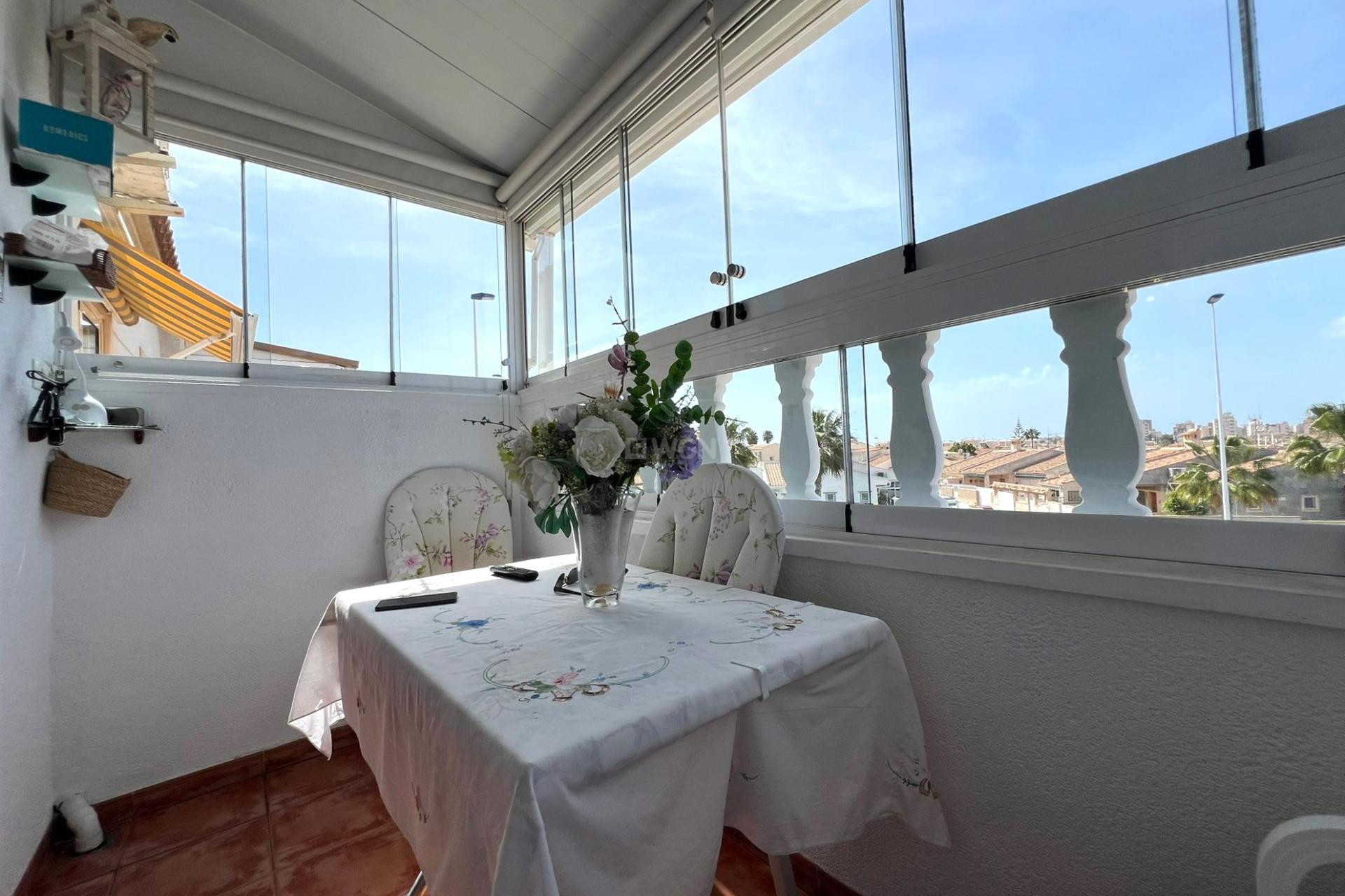 Resale - Bungalow - Torrevieja - aguas nuevas