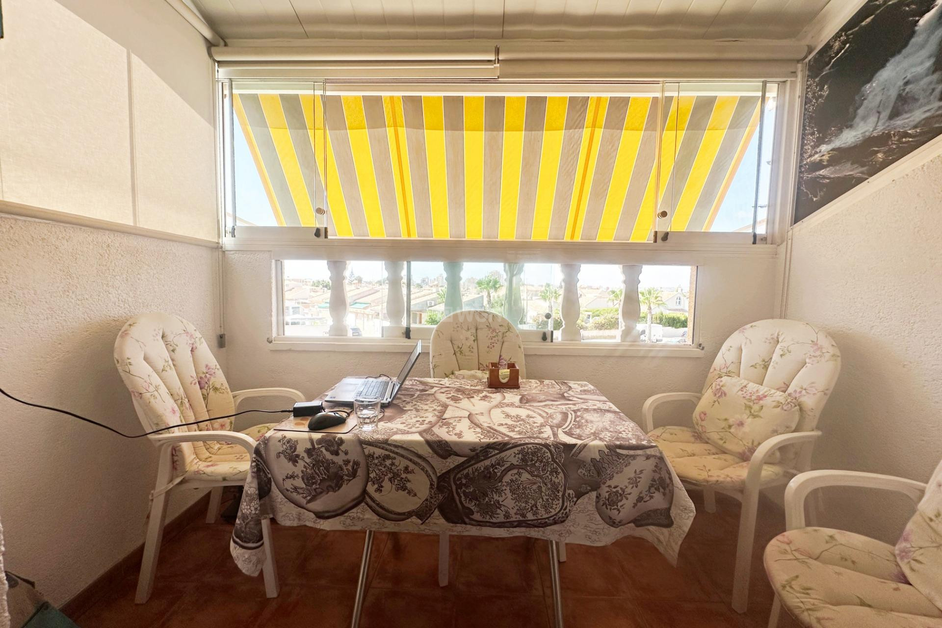 Resale - Bungalow - Torrevieja - aguas nuevas