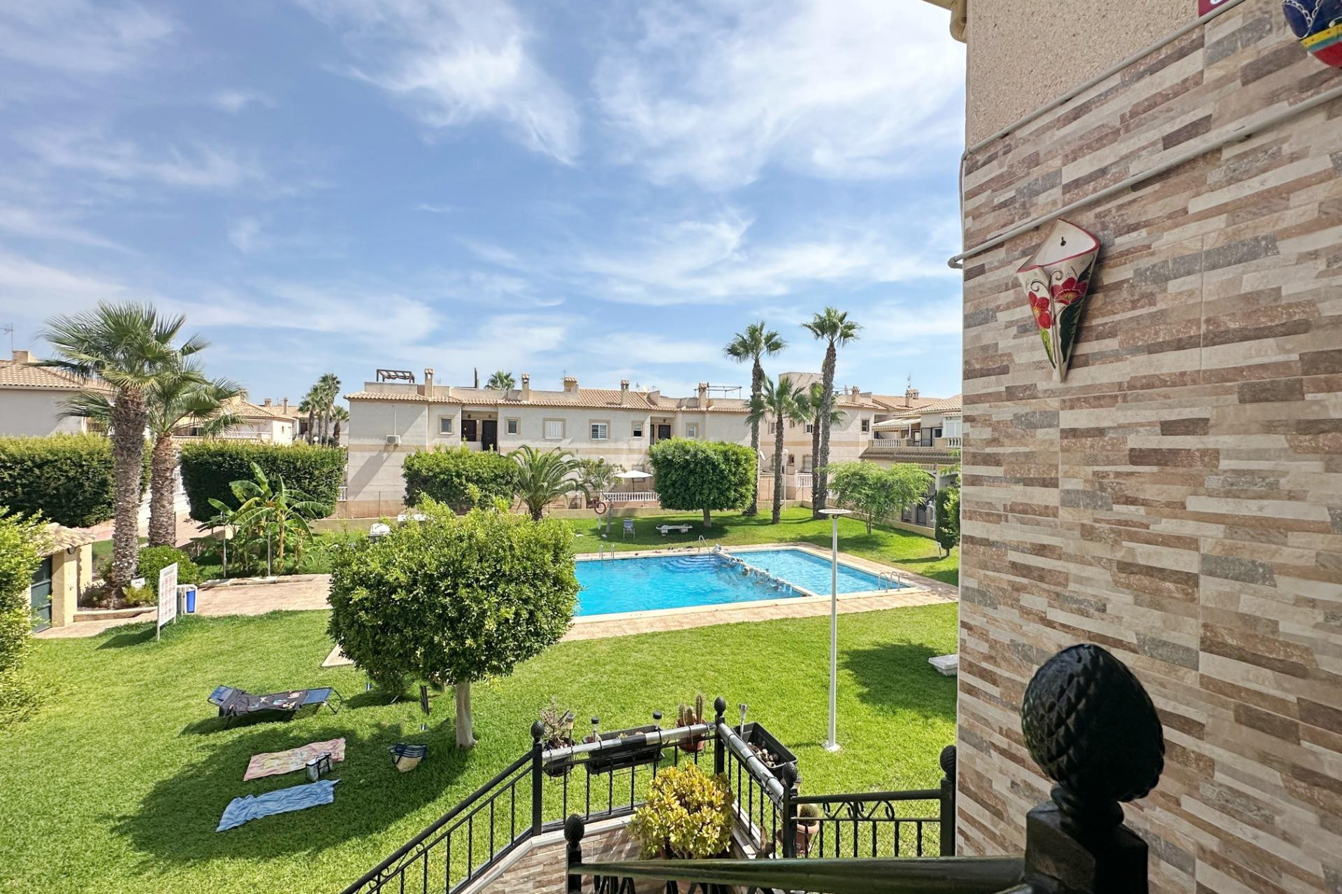 Resale - Bungalow - Torrevieja - aguas nuevas