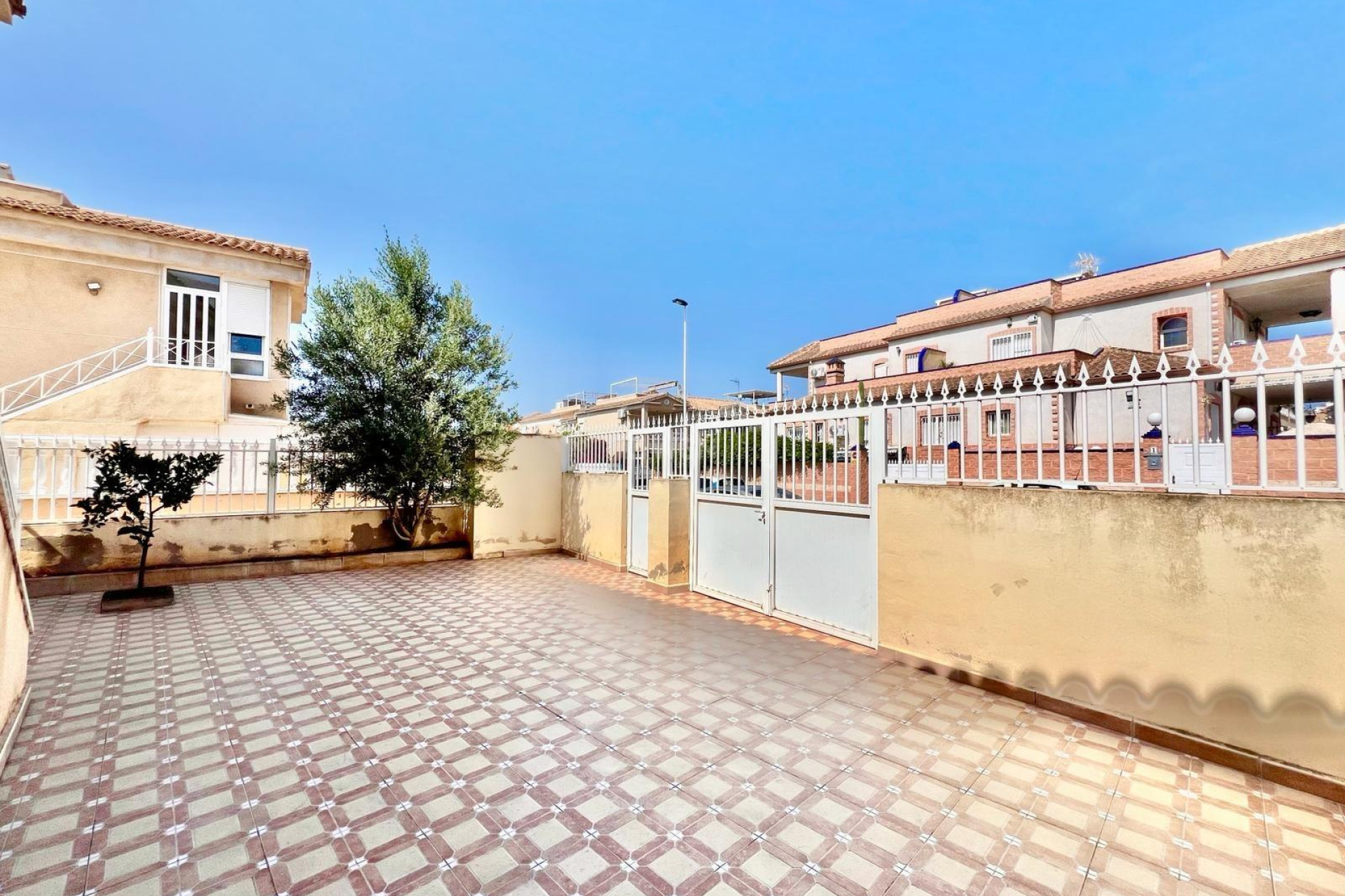 Resale - Bungalow - Torrevieja - Centro