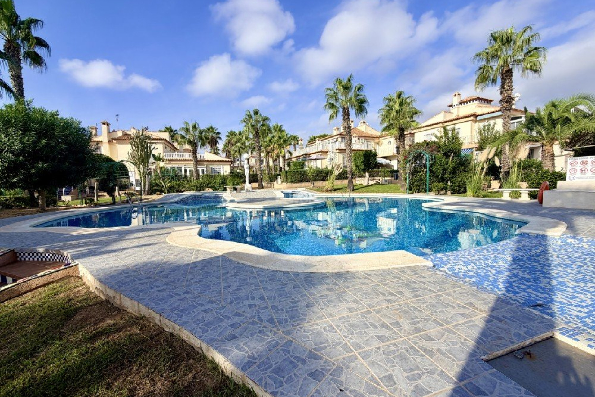 Resale - Bungalow - Torrevieja - Costa Blanca
