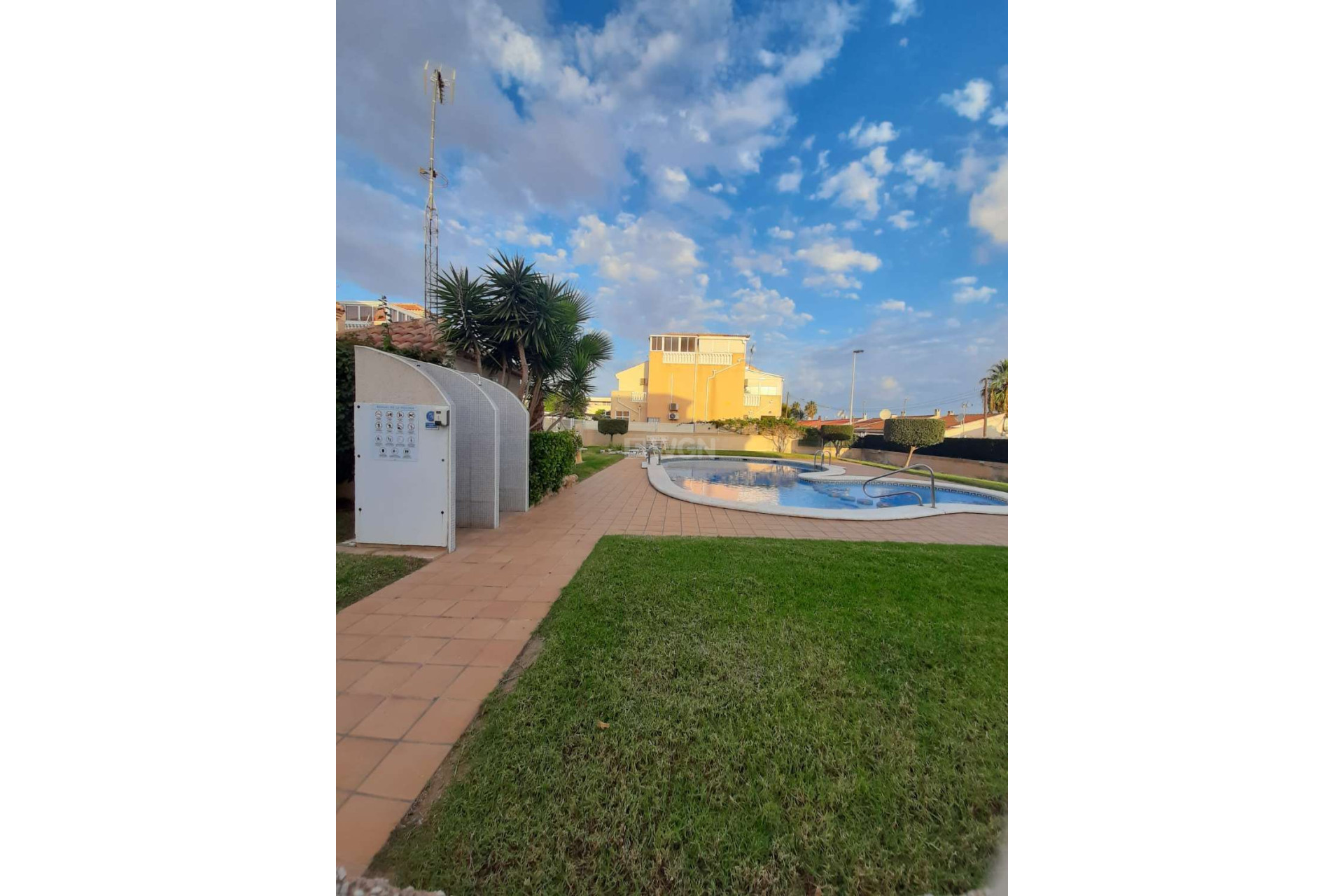 Resale - Bungalow - Torrevieja - Costa Blanca