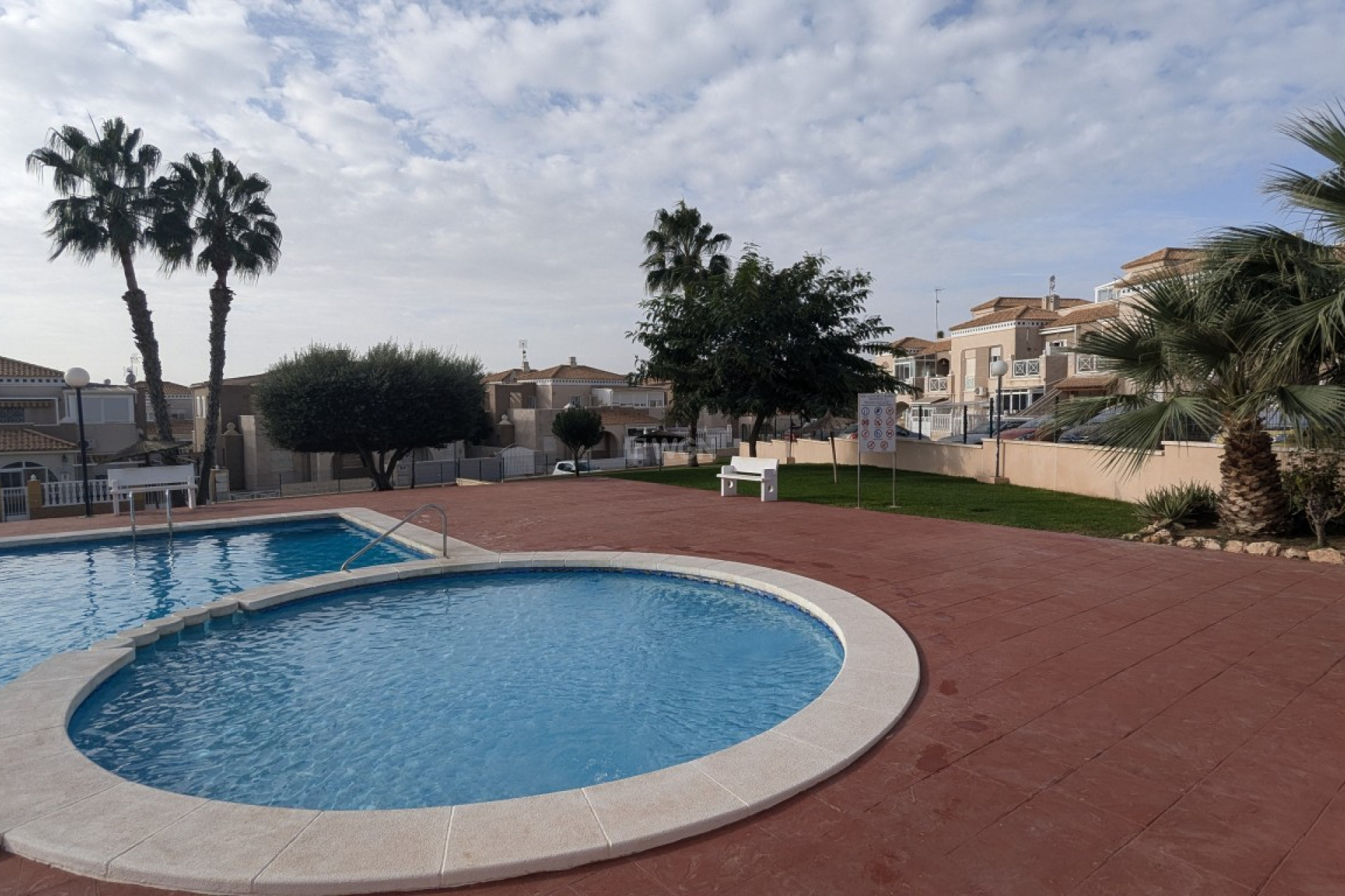 Resale - Bungalow - Torrevieja - Costa Blanca