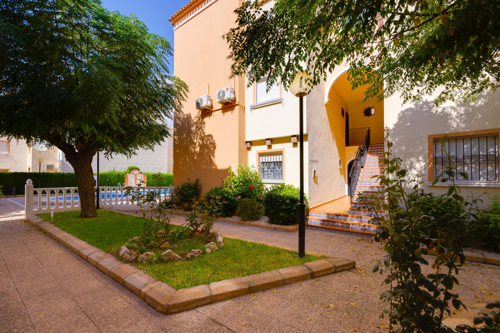 Resale - Bungalow - Torrevieja - Costa Blanca