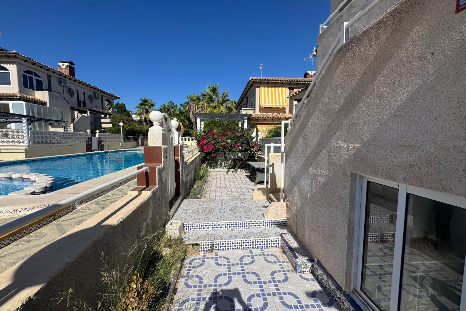 Resale - Bungalow - Torrevieja - Costa Blanca