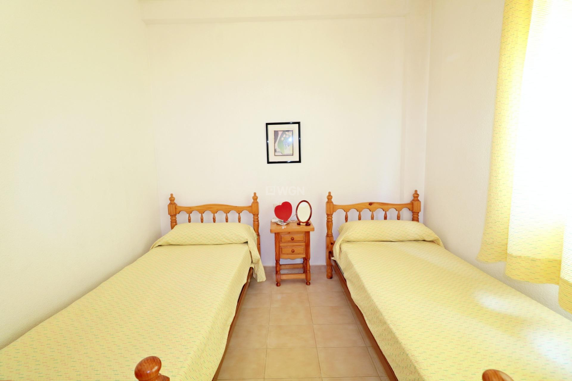 Resale - Bungalow - Torrevieja - El Acequión - Los Náufragos