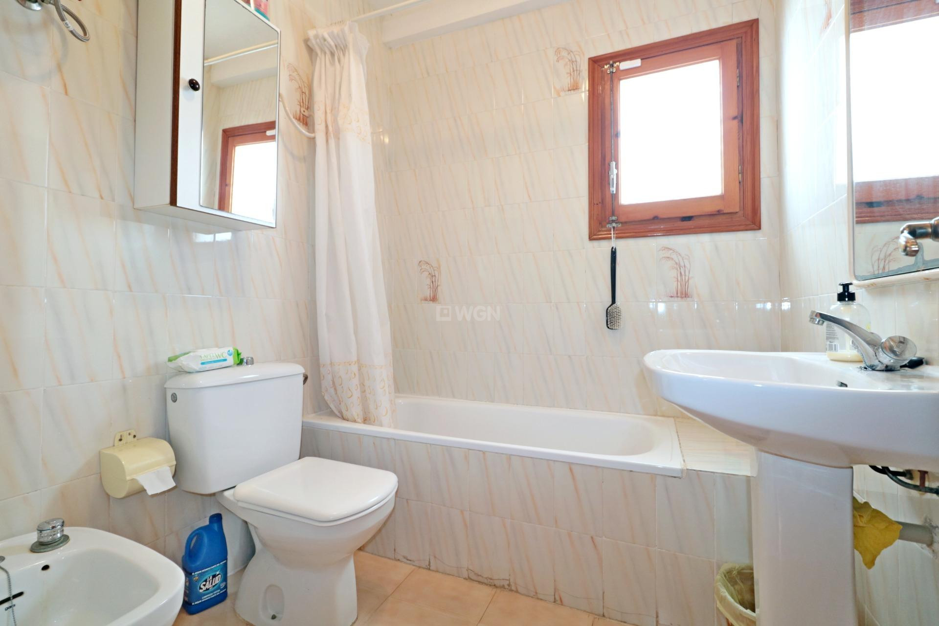 Resale - Bungalow - Torrevieja - El Acequión - Los Náufragos