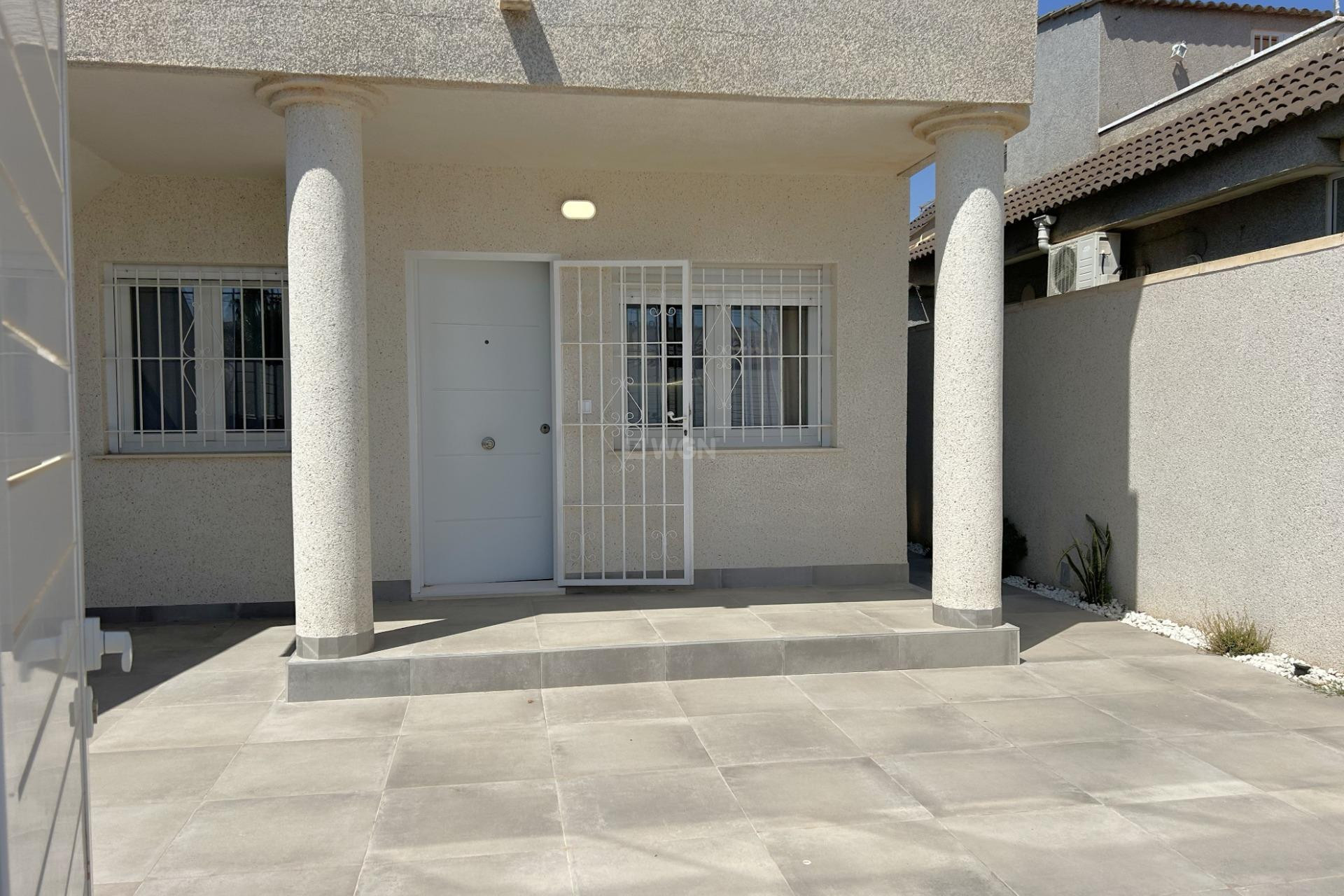 Resale - Bungalow - Torrevieja - El Chaparral