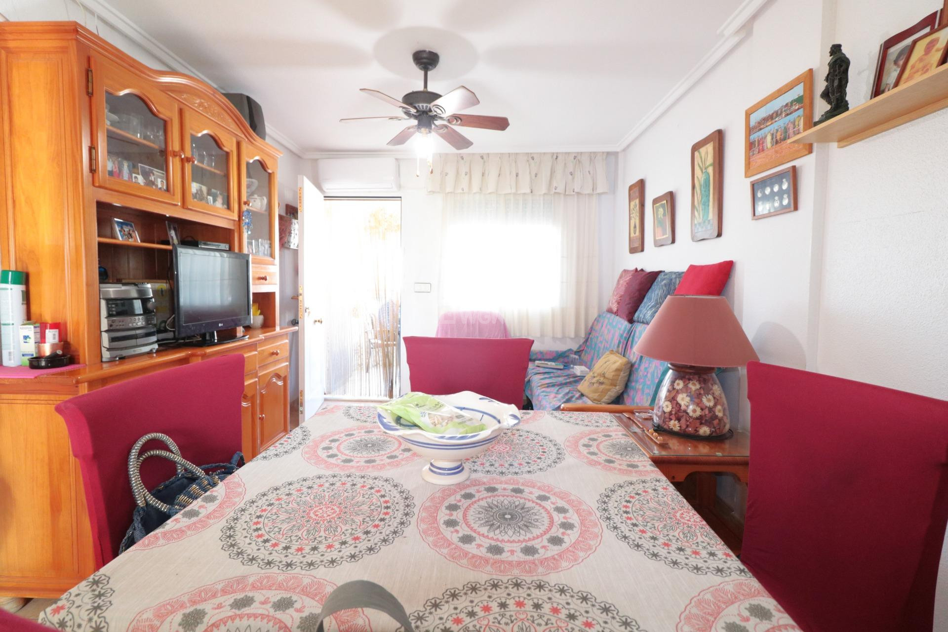 Resale - Bungalow - Torrevieja - El Limonar