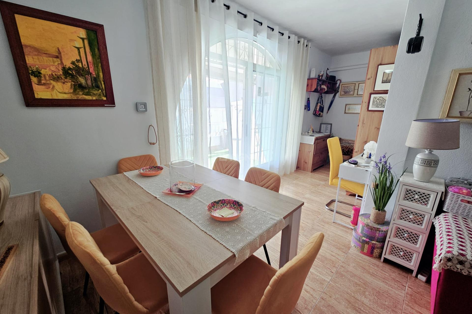 Resale - Bungalow - Torrevieja - La Siesta - El Salado - Torreta