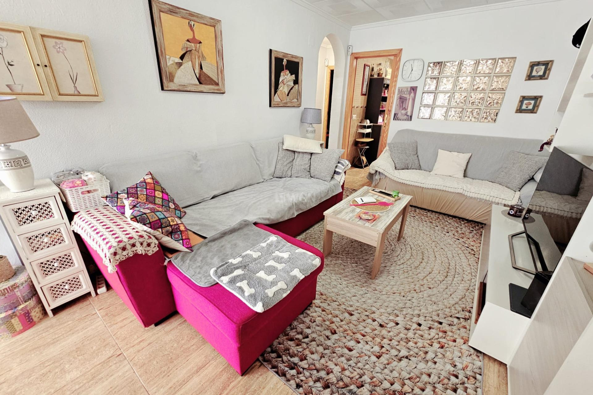 Resale - Bungalow - Torrevieja - La Siesta - El Salado - Torreta