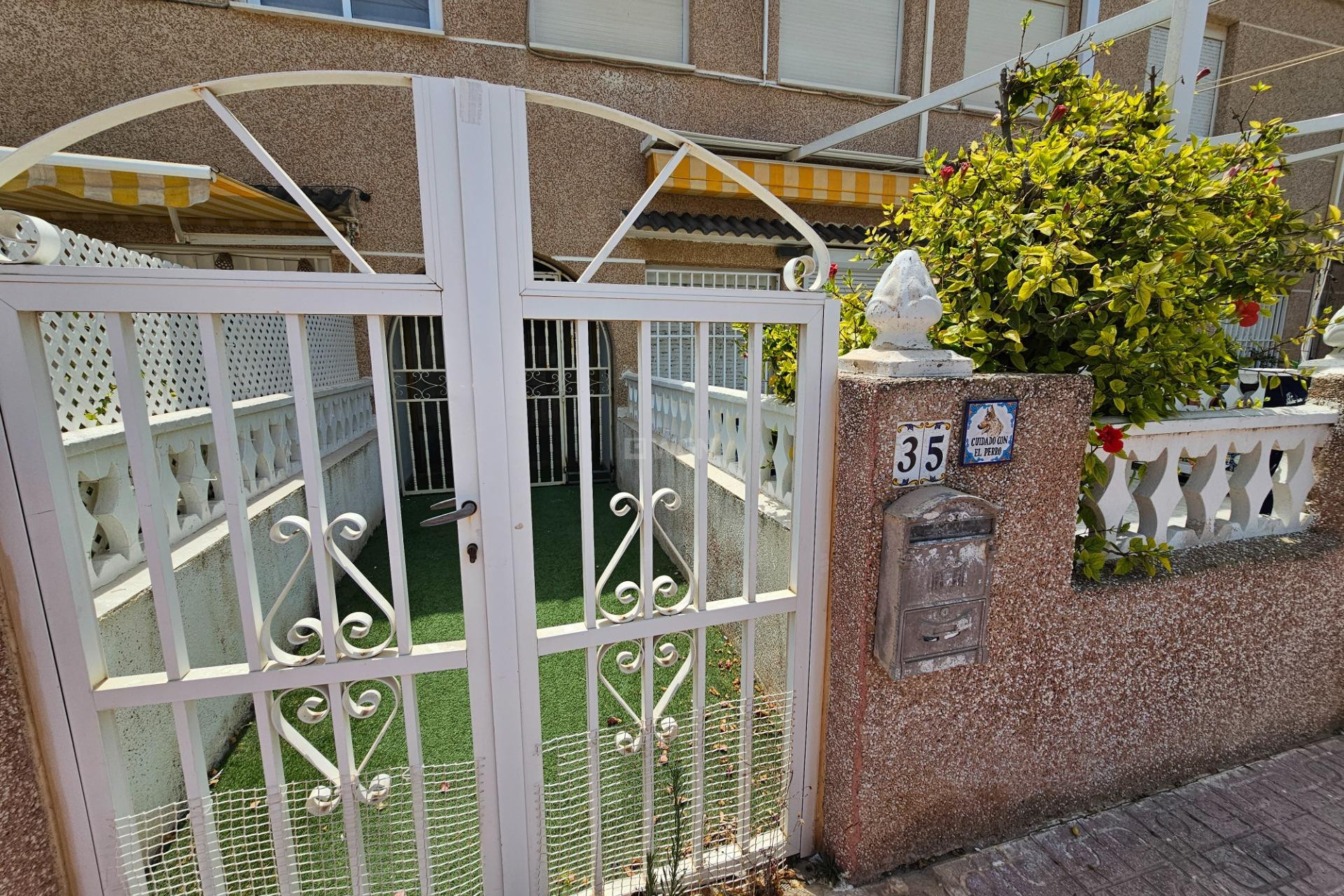Resale - Bungalow - Torrevieja - Los Europeos