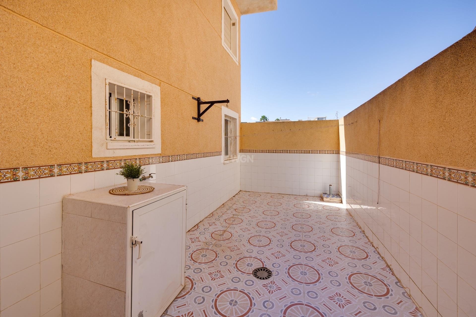 Resale - Bungalow - Torrevieja - Los Frutales