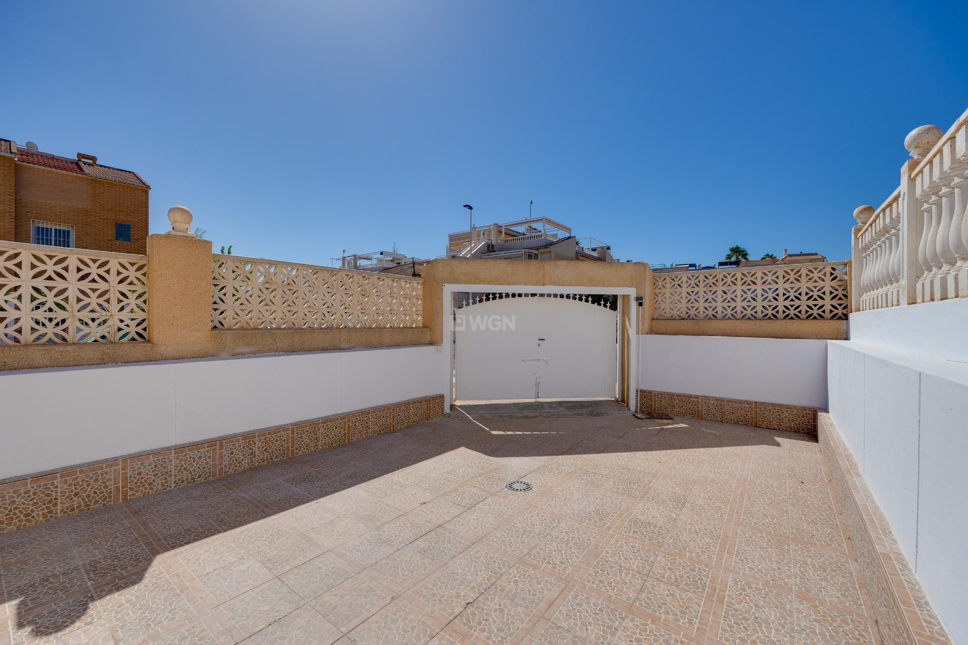 Resale - Bungalow - Torrevieja - Los Frutales