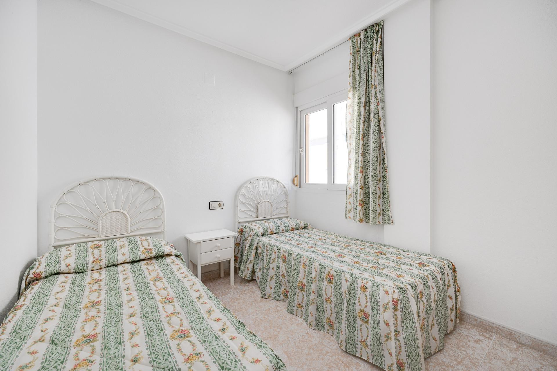 Resale - Bungalow - Torrevieja - PARQUE DE LAS NACIONES